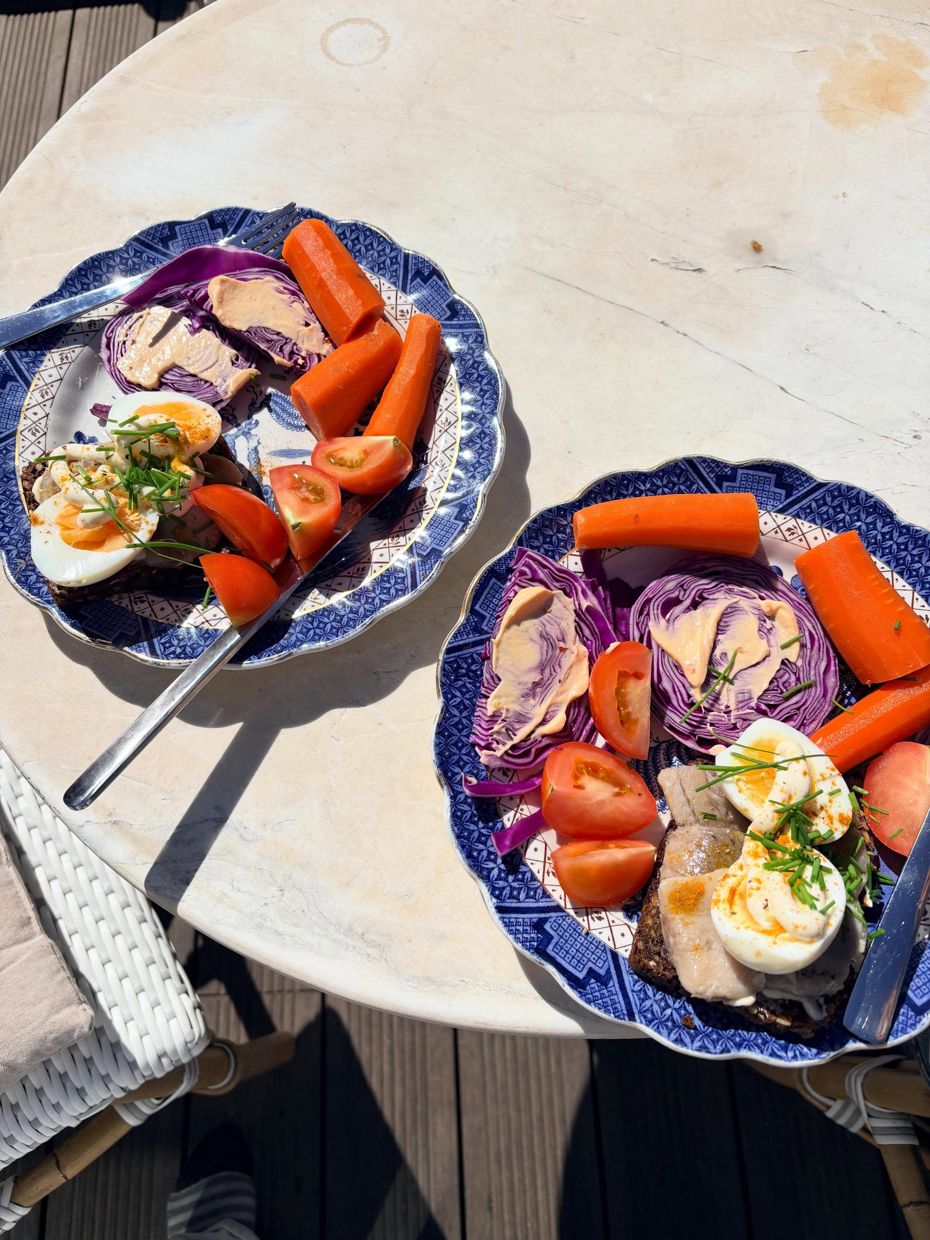 Så mange dejlige måder at få grønt, protein, omega-3 og sunde fedtstoffer på. Her diætistens favorit søndags frokost..🤩🥬