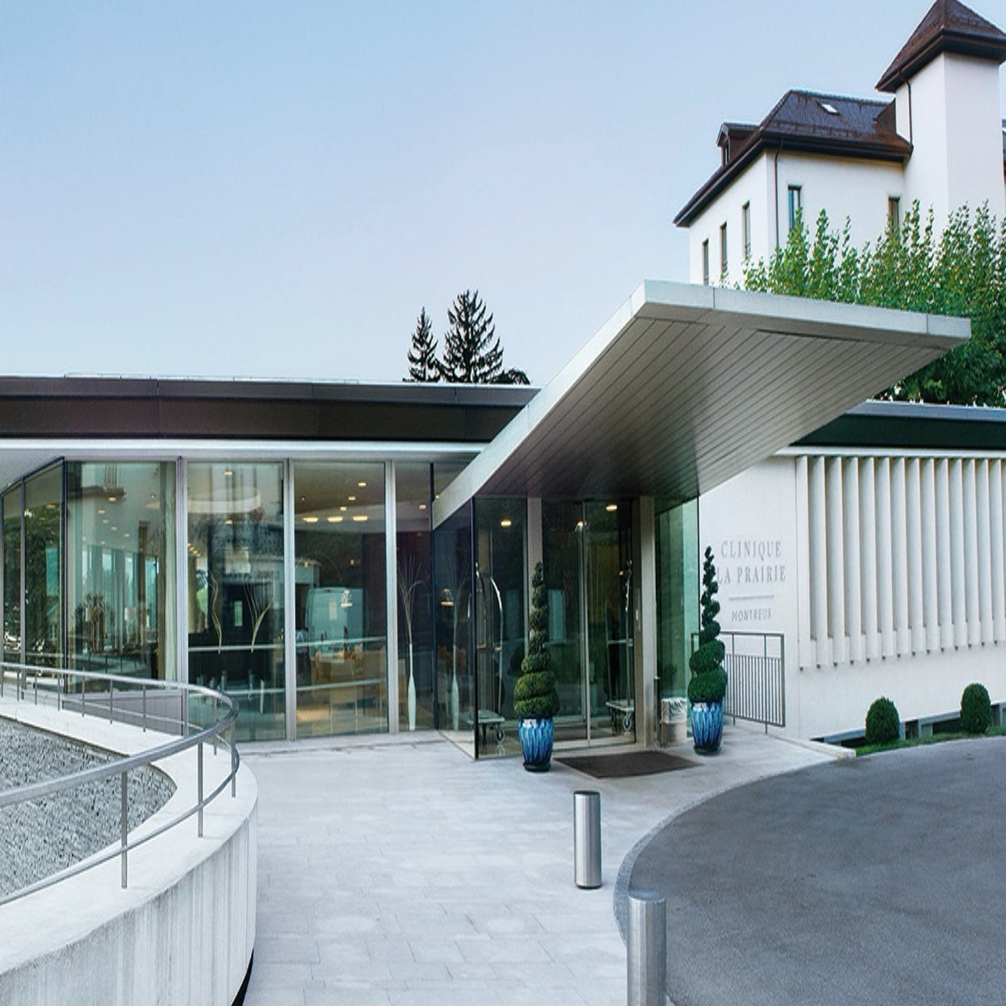 Explore the Revitalization Program at Clinique La Prairie, a unique longevity initiative that activates cellular regeneration. This 7-day structured journey combines medical science, targeted therapies, and precision nutrition to enhance the body’s natural healing processes This structured program spans 7 days, designed to maximize benefits without overwhelming the body. Guests follow a personalized schedule that includes comprehensive medical consultations, advanced diagnostics, specialized therapies, precision nutrition plans, targeted supplementation, and wellbeing treatments. Each day builds on the last, fostering ongoing cellular regeneration and long-term health benefits.
Would you like to learn more? info@dominiquedebay.com or by phone 1-212-752-1416 or WhatsApp 1-917-940-2407 #dominiquedebaycollection #luxurylifestyle #wellness #cliniquelaprairie