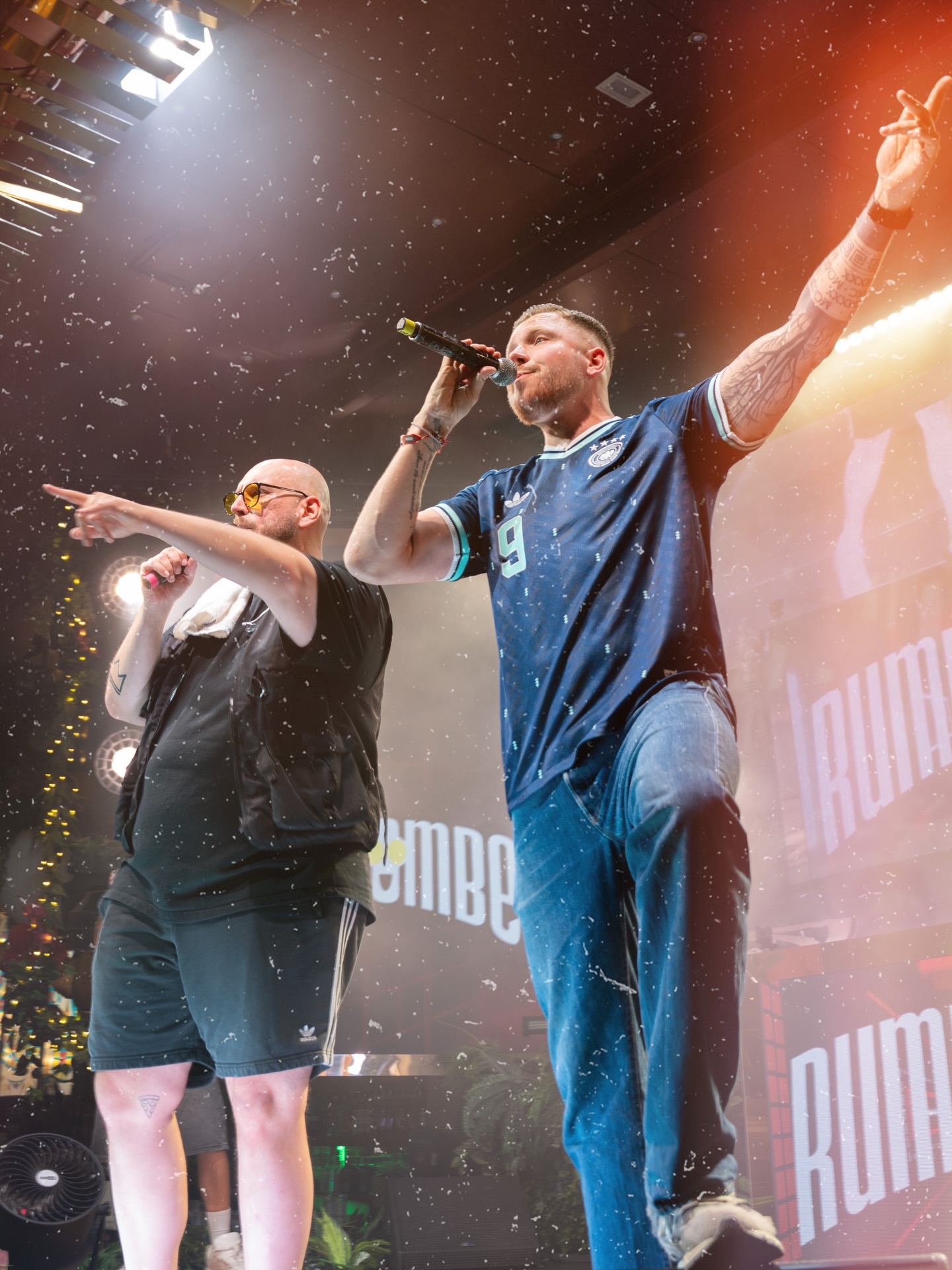 Der Überraschungsgast beim Opening 2026 war Finch mit „Rumbombe“ und ihren neuen Banger. Stand zwar nicht auf der Bingokarte, war aber trotzdem ein guter Auftritt beim großen Megapark Opening.
____
#megapark #opening #ifeelmega #unitedpartypeople