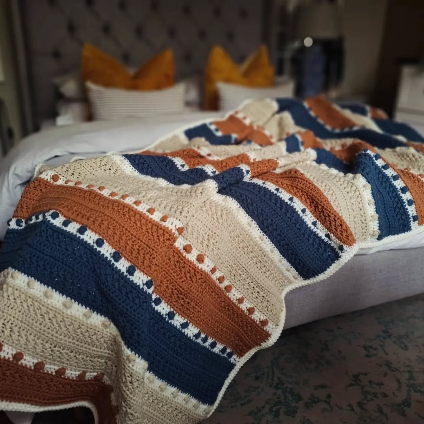 Blanket complete!
One of the stunning prizes (there are 7 prizes in total) on offer for our Knox Fundraiser!
A homemade crocheted blanket made by the very talented Warren Sim.
Draw of the raffle will be taking place before BIS, on Sunday 3rd May at Witwatersrand KC. Tickets will be on sale during the weekend prior to the draw by Warren & Duane. Get your tickets now to stand a chance to win this masterpiece.
#wds2026🇮🇹 #worldchallengeoftopdogs2026 #teamKnox
