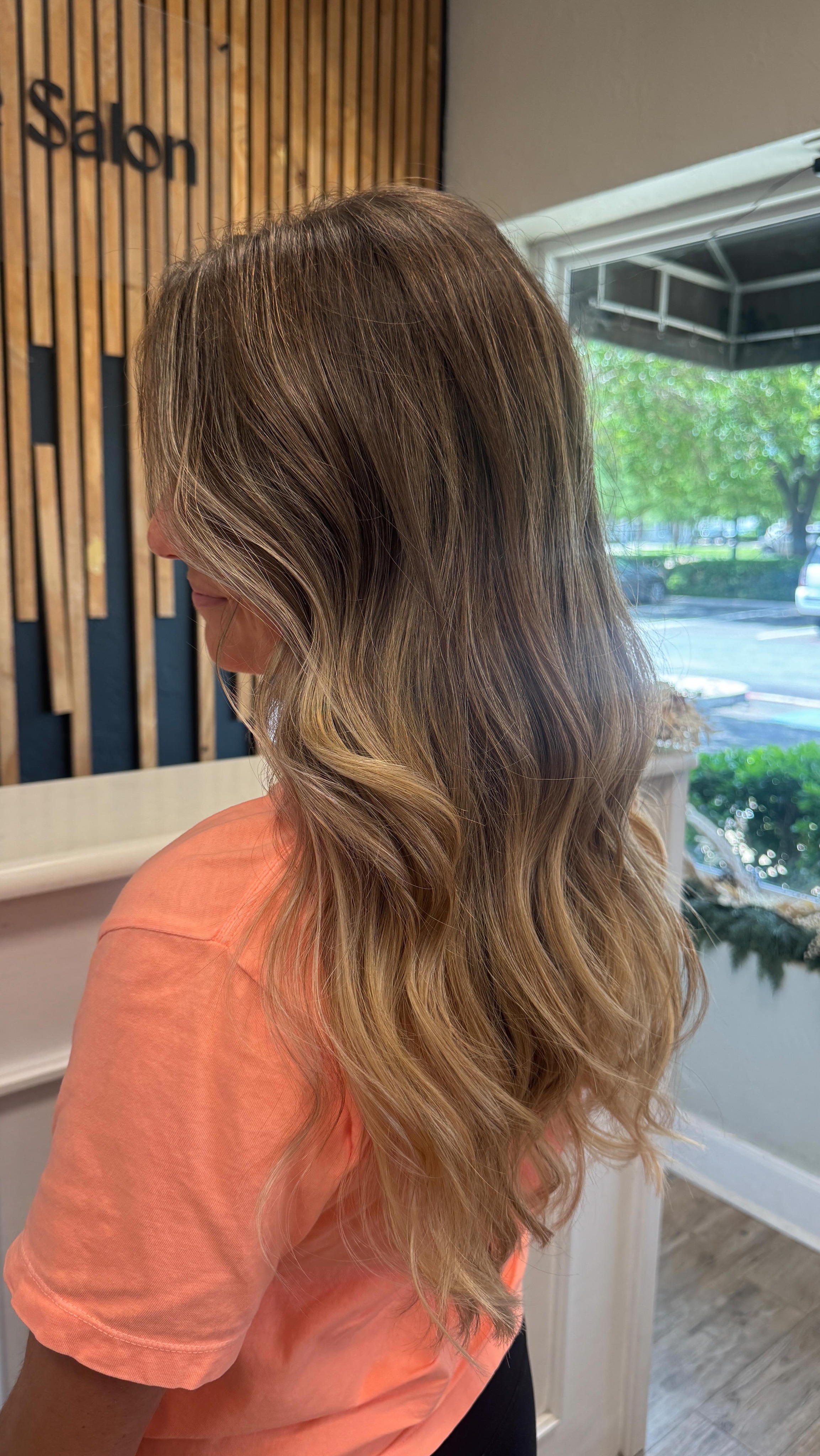 She saw something she wanted and the blonde chefs kiss.
#bhautesalon #colleyvilletx #colleyvillesalon #blonde #dfwhairstylist
