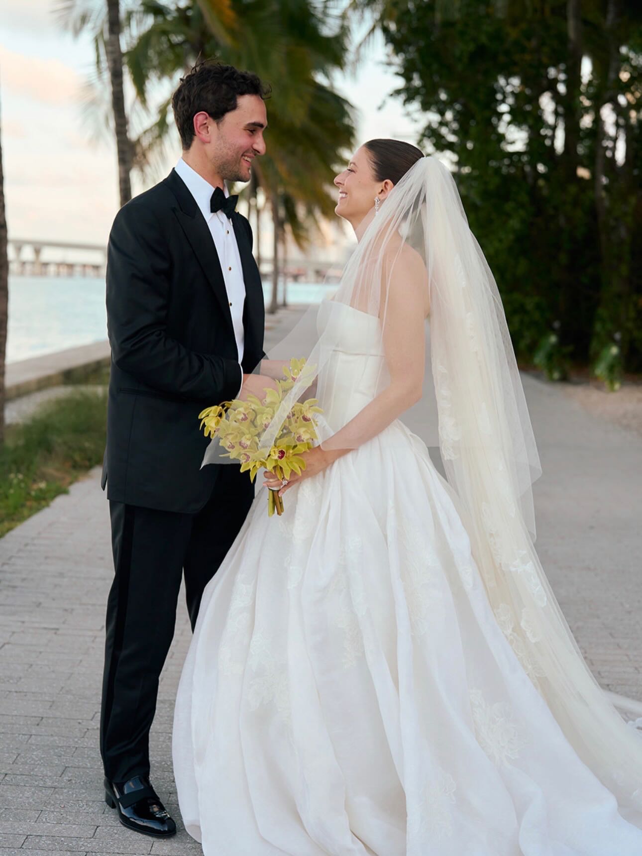 Amy & David - 4.26.25: A year later, and the florals still feel like a living dreamālush, layered, and endlessly romantic šæ Set within theĀ elegance of the @pamm, every bloom told a story. JustĀ when it couldnāt feel more magical, the night closed beneath a sky of fireworks š Sending love and wishing you every happiness as your family grows.
ā¢
ā¢
ā¢
ā¢Venue: @pamm @pammvenue
ā¢Flowers: @inesnaftalistudio
ā¢Photographer: @lindseyshorterweddings
ā¢Music: @libido.band @tropics.entertainment
ā¢Party: @everlastproductions @newcenturydancecompany
ā¢Stationery: @juliekingstudio
ā¢Bridal Valet: @anvbridalvalet
ā¢Brideās Glam: @ttbeautyhaus @marcoartistry @junkiebride
ā¢Cake: @sweetguiltbyangelica
ā¢Photo Booth: @capturepod
ā¢Catering: @byconstellationfl @byconstellationpamm
ā¢Videographer: @psphotofilms
ā¢Fireworks: @firepowerdisplays
#miamiweddings #southfloridaweddings #miamiweddingplanner #southfloridaweddingplanner #luxuryeventplanner