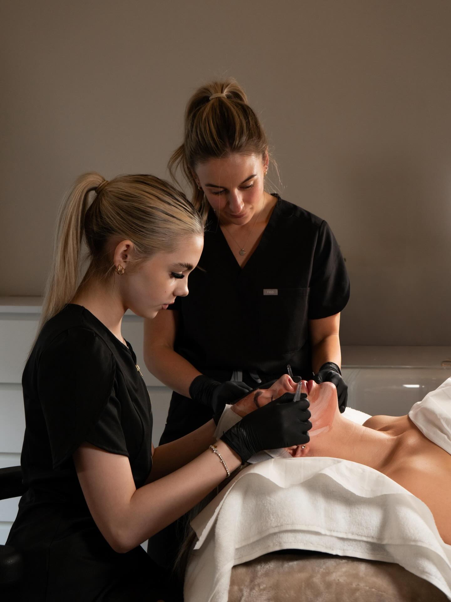 13 years in the industry and still obsessed with passing it on 🤍
Today I’m training the next generation of beauty professionals - not just how to do treatments, but how to build confidence, skill, and a career that actually lasts.
When you train with me, you’re learning real techniques, real client experience, and all the tips I wish someone had given me at the start ✨
This isn’t just a course… it’s a foundation.
If you’re ready to invest in yourself and do things properly from day one, I’ve got you.
DM me “COURSE” for details 💌