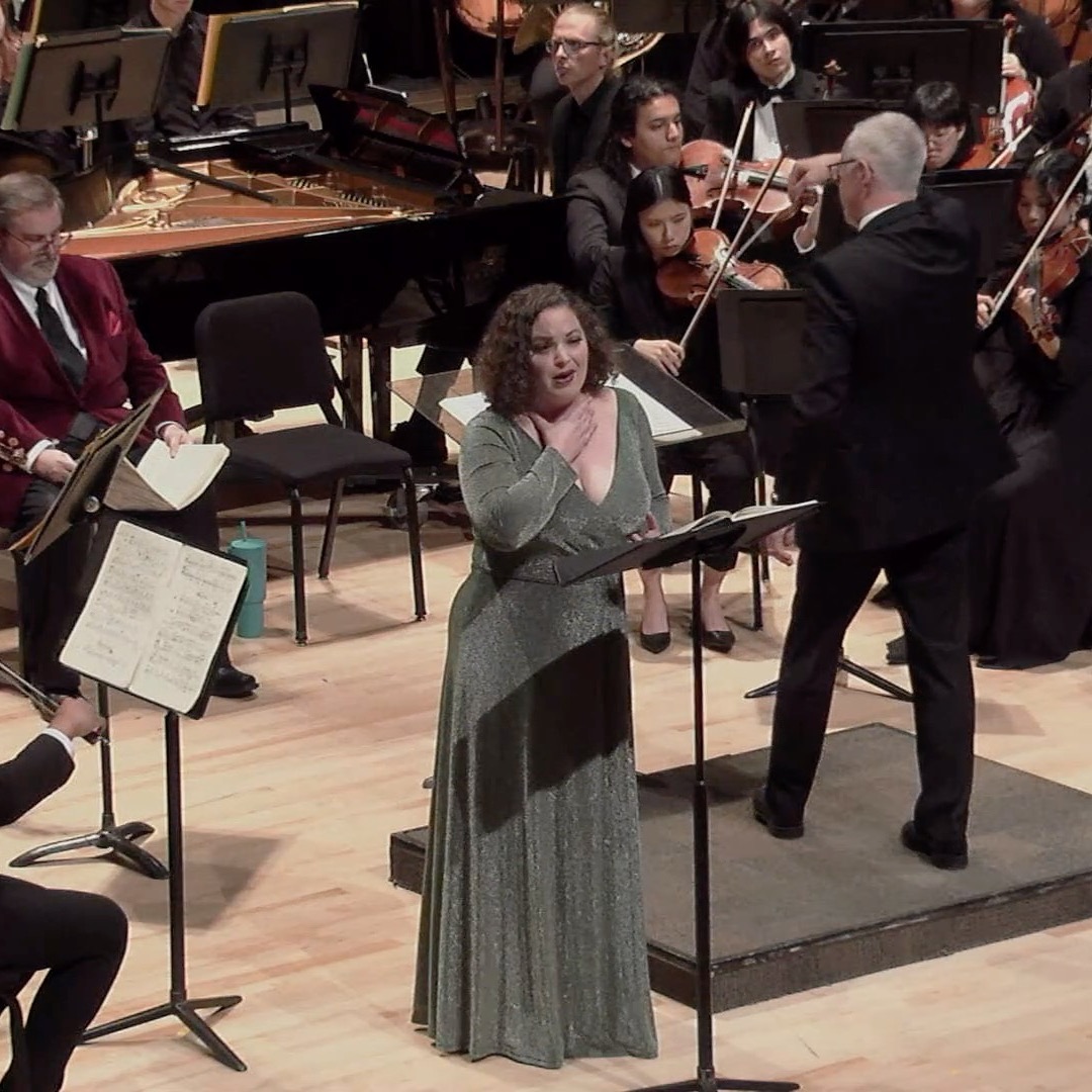 Despite being chronically online, I wanted to space these posts out so it wasn't just constantly like LOOK AT ME. Anyway, here's "In Trutina." #CarminaBurana #KindOfMedium #HolyLowTessituraBatman