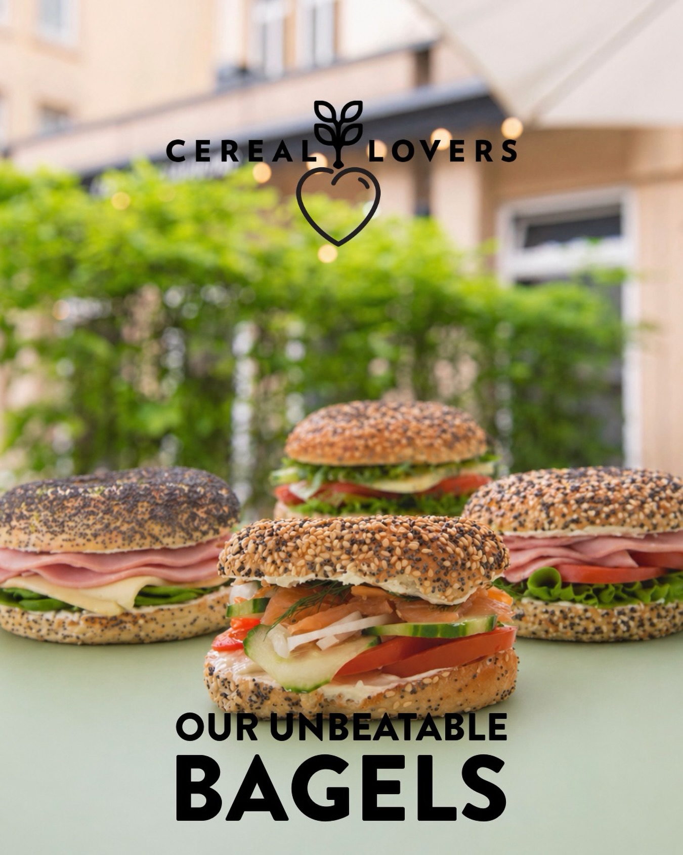 Des bagels… mais version sérieusement irrésistible.
Dorés, croustillants à l’extérieur, moelleux avec juste ce qu’il faut de mâche à l’intérieur… et ensuite, tout s’enchaîne. Des garnitures crémeuses, des légumes frais, du saumon fondant, généreusement superposés.
Pas vraiment un déjeuner classique. Sauf si votre standard est très élevé.
Passez nous voir et acceptez le petit risque de vous salir. Ça vaut clairement le coup.
#CerealLoversLuxembourg #LuxembourgVille #LuxembourgFoodie