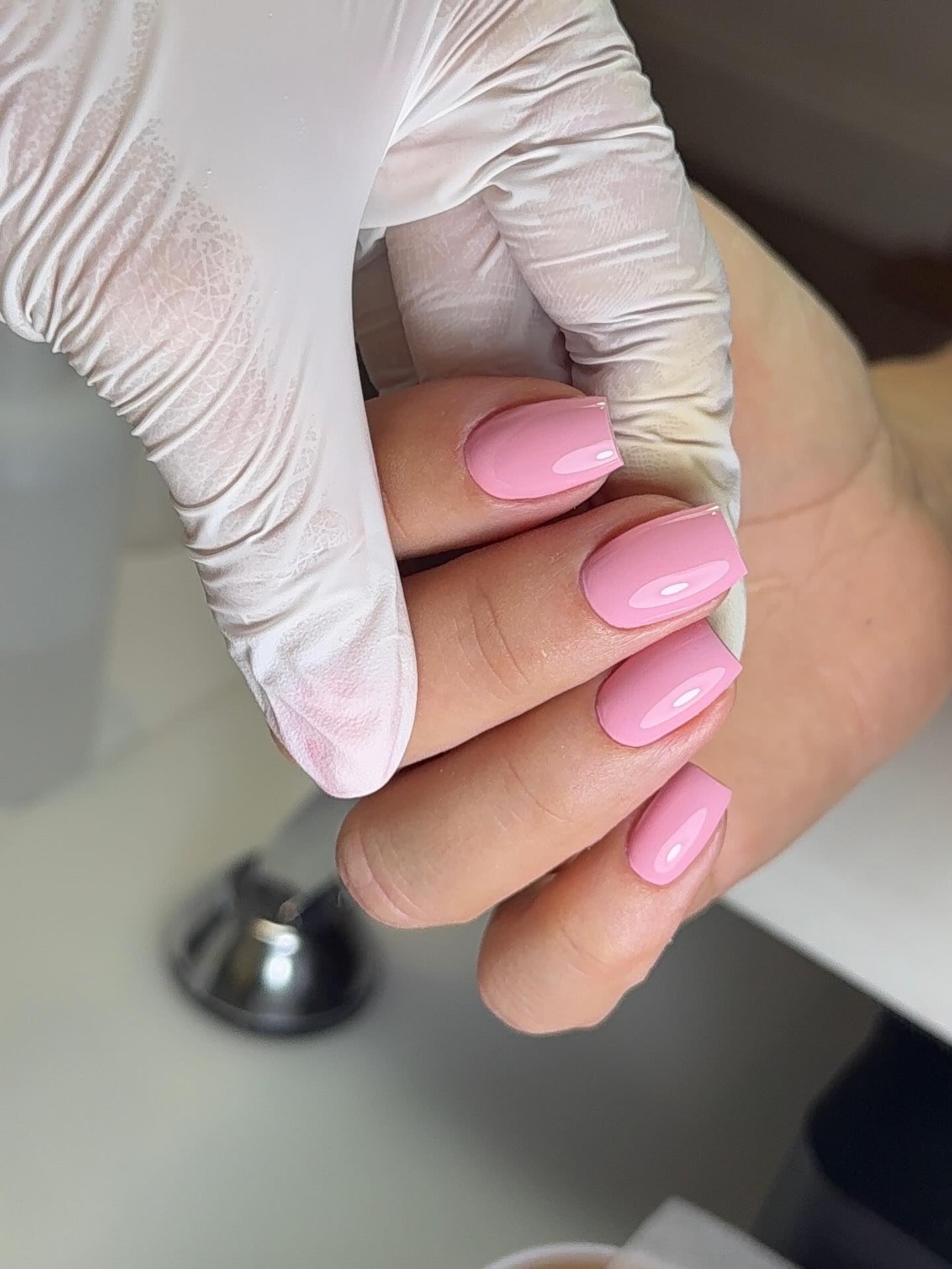 It’s not very often I share just photos of my work nowadays but this one deserved a space on the grid, I think it may be my favourite summer shade.
Having half of April off has definitely thrown me, trying to getting back into my usual rhythm has been hard. Running a business, education, content planning. It can all feel a lot sometimes, so whilst I am still here working hard in the background sometimes we don’t have our all to give online and that’s okay 🫶🏻
Using @nibovi_official 5 in 1 wave for debulking, flame for cuticle prep. Use code GELCLUB
@kineticsnailsglobal gel in bottle & gel colour