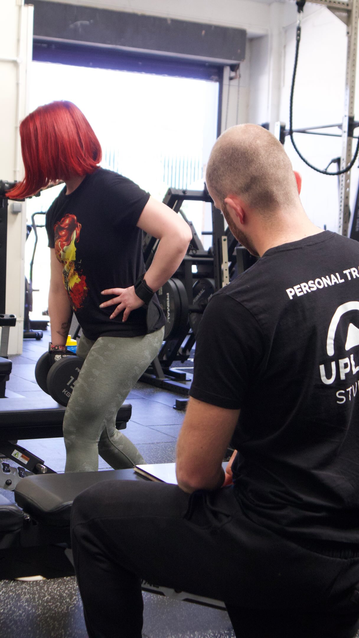 What I’d recommend for your first gym session 🏋🏼
1) Start comfortable
Don’t do things you’re unsure of. If you want to try something new, which is completely fine, ask a trainer for guidance.
2) Start with full-body training
Focus on simple, effective movements that work your whole body. Incorporate both upper and lower body exercises, such as squats, lunges, pushing and pulling movements, so you build a solid foundation.
3) Follow a programme
This will help you structure your training around your fitness goals and keep things realistic based on how often you train. Make sure to include recovery time within your week.
#firstgymsession #gymsession #gymnewbie #gymbeginner #gymforbeginners