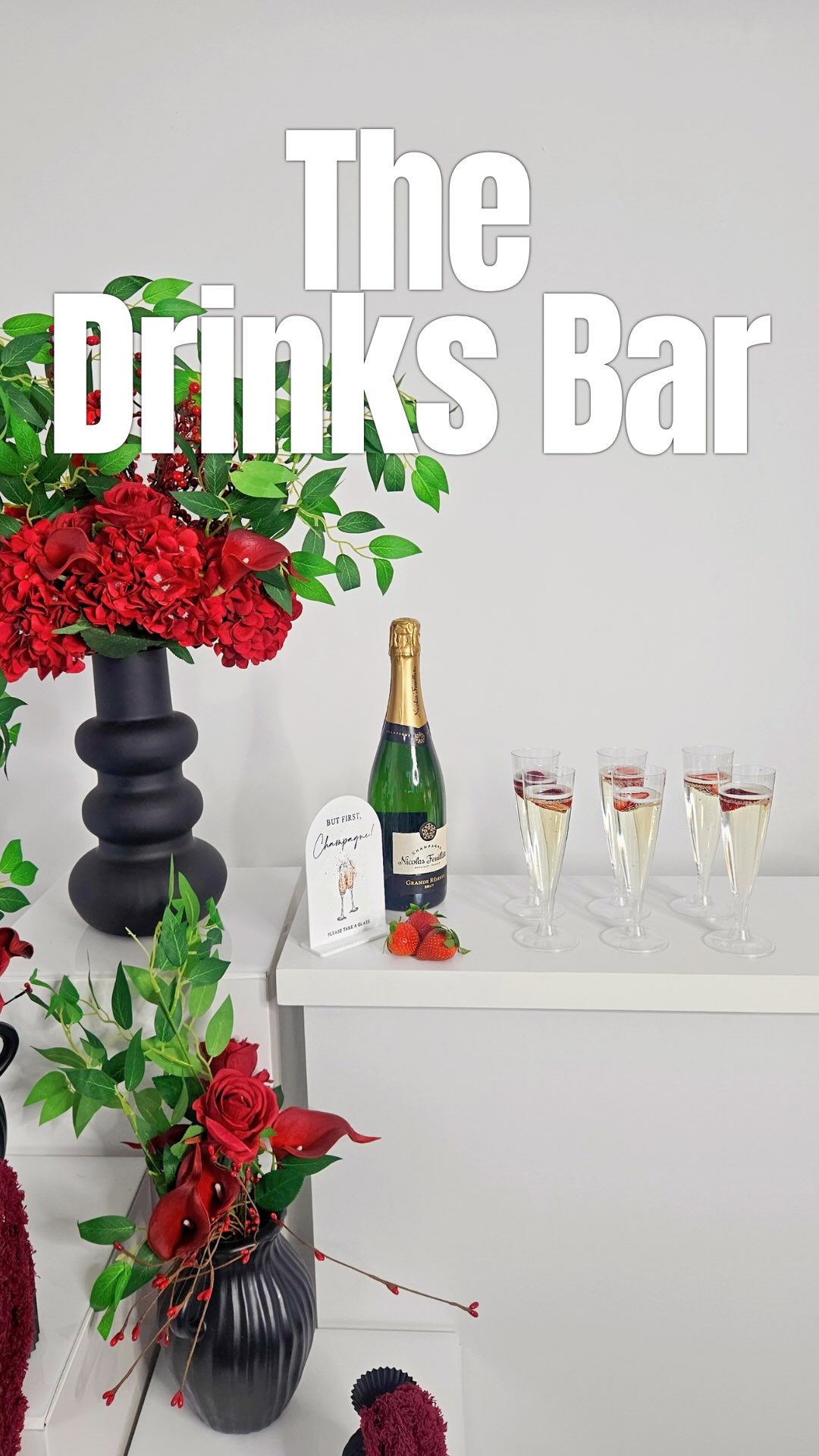Introducing the new Drinks Bar by @plattersandboardsltd 🥂
The perfect add-on for any event from welcome drinks and intimate garden gatherings to stylish corporate parties. Our Drinks Bar brings a more personal, elevated experience to your celebration.
🍾 Champagne & Prosecco Bar
🍸 Signature Cocktail Bar
🍷 Wine Bar
Make it your own with custom styling options:
✨ White Plinths
✨ Floral Bouquets
✨ Celebration Signage
Each booking includes a fully qualified, licensed staff member to serve your guests.
For pricing and full details, DM us for our brochure.