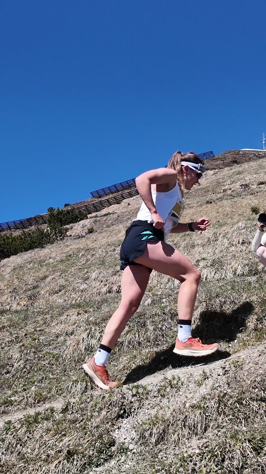 Trail Hunt Day 1 - VK 7.3km & 1330 hm - P6 in a stacked field 🔥🚀 @innsbruckalpine
Congratulations everyone crushing it! 💫
It's been tough, but I'm back on track, and feeling great to be healthy again. Progress is progress, and the season's just getting started!! 🤩🤞🏻
Tomorrow's the big hunt - May 1st, 9:30am, 24k, 1400hm. Gonna go out there, enjoy the course, and have a blast! Nothing to lose, everything to gain 🙌🏻🚀
@sportsshoes.patt @sportsshoes
#grindsmilefly