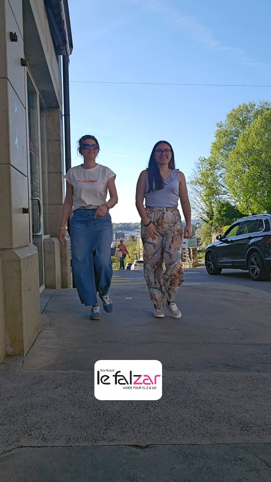 Vendredi ! Apéro !
Looks Le Falzar que vous trouvez en boutique.
#apero #look #mode #boutique