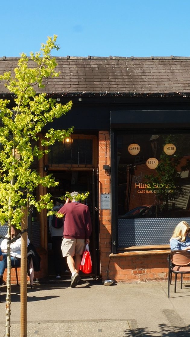 The sun shines all day long in our little sun trap at the side of Hive Stores 🌞 The perfect place to switch off from the world and enjoy a grazing board and fine wine amongst great company.
A few of our regulars can be seen here, doing just that.
Full disclosure, the lovely @jobo_00 and @deb_k83 are T totallers, but they very kindly played the role of wine worshipers for this video.
I know what you're thinking... Who enjoyed the rosé wine then? Well, we do all of our social media ourselves so consider that payment for making this little video *hick* 🥴😄
#manchesterwine #manchesterbar #winebar #altrincham #discoverunder20k