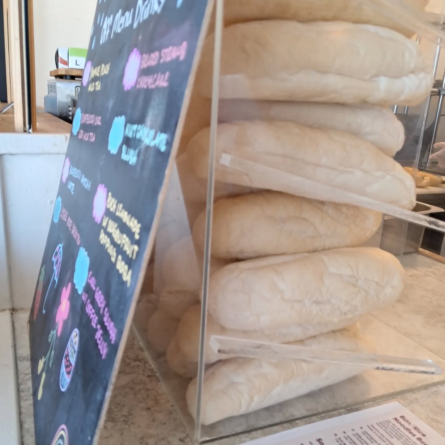 Banh Mi is about that delicious bread, crunchy veggies, and a flavorful protein to match.
@thebanhmis is always a win and I've got three #11's coming up (that's beef bulgogi for those tracking).
Have a safe and great Friday and always remember to Connect With Food.