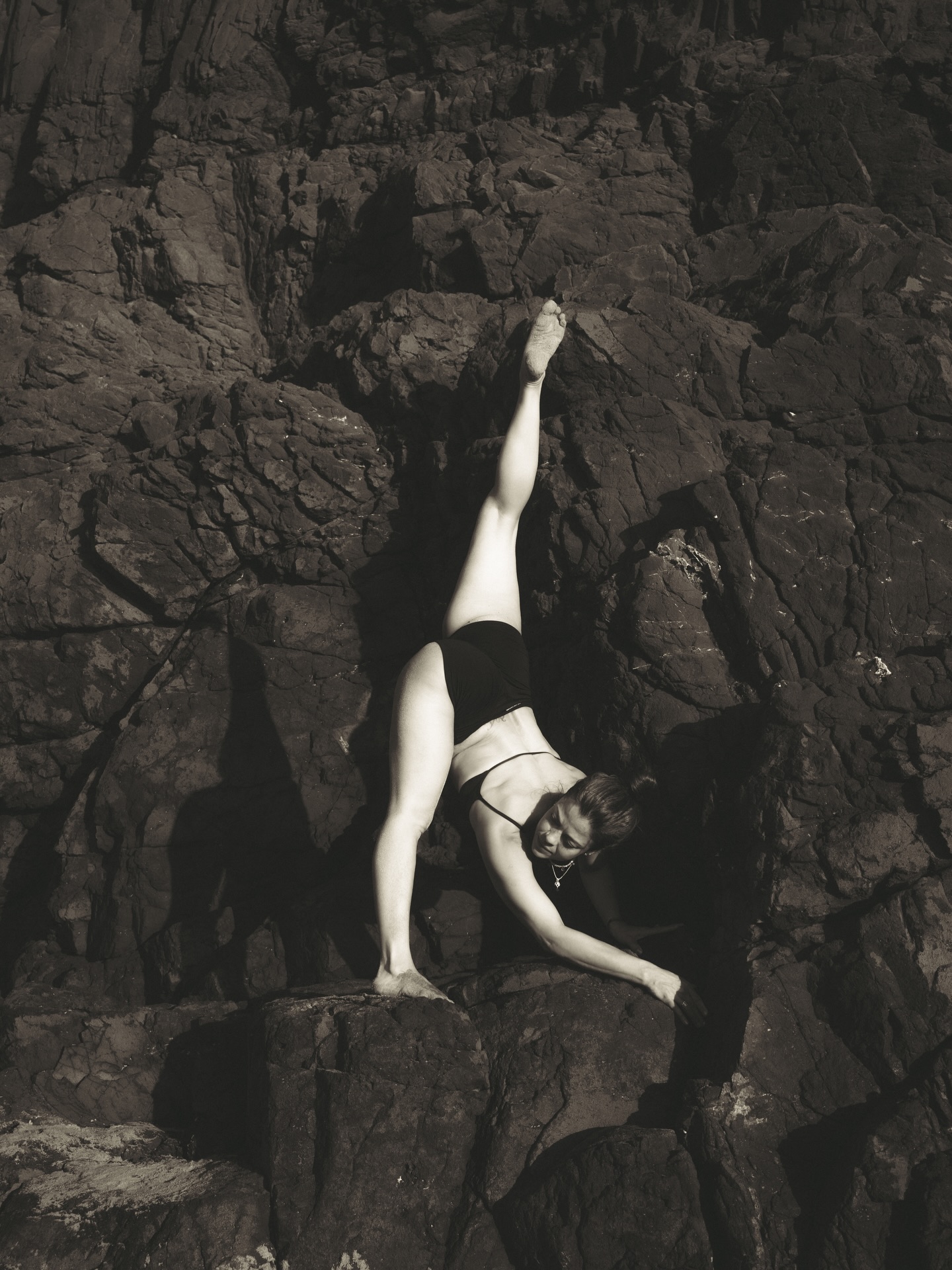 Embracing the 🌕 in 🦂
Throwing back this photo from last October in Fuerteventura!
Lovely and raw island. Can’t wait to come back for a full week of Ashtanga practice and workshops @yogavolt_shala
I will be teaching from October 30th to November 04th
Beginners and seasonal practitioners are welcome 🤗
Contact Valentina @yogavolt_shala or email: biancayoga@outlook.com
Full information on my website
#fuerteventura #yogafuerteventura #yogacanaryislands #islascanarias #ashtanga