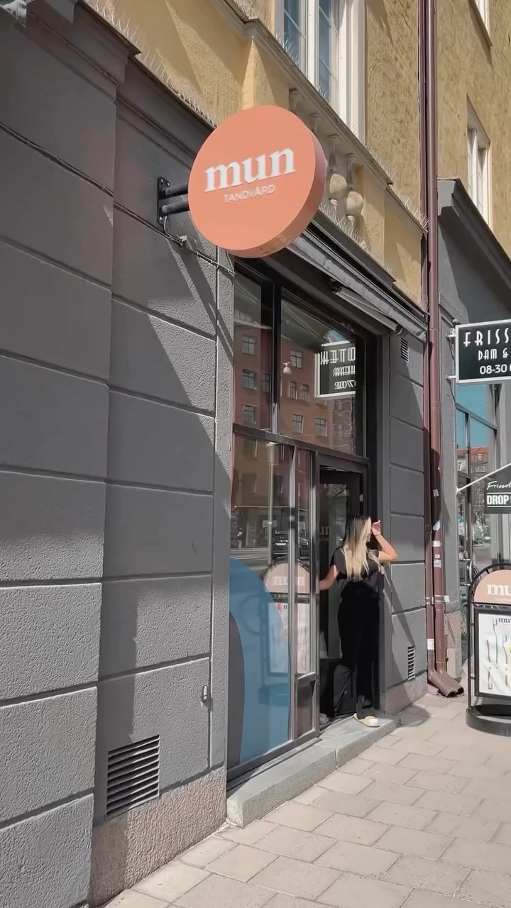 En dag hos oss på Mun Tandvård!🫶🏽
Från första hej i receptionen till trygga behandlingar
vi finns här för dig genom hela besöket.
Boka din tid och upplev det själv😊