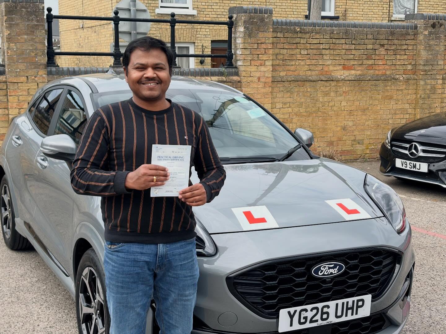 Look at that smile! 🎉 Huge congratulations to Sibananda — passed at Cambridge today with just 3 driving faults. A great drive from start to finish.
Sibananda narrowly missed out first time in a manual with only 2 faults, then transitioned to automatic when I did. Today the hard work paid off — and as my first automatic pass since the switch, it’s a moment I’ll remember too.
Enjoy your driving and stay safe on the roads.
#TestPass #CambridgeDrivingTest #WSDrivingSchool #AutomaticDrivingLessons #Ely LearnToDrive
