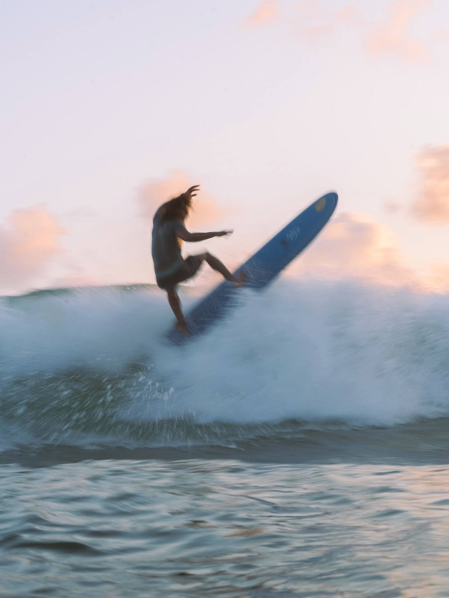 Sunset session with Marie & Coach Sleiter 🌅🌊
Good waves, good vibes, and the best way to end the day.
Surf, progress, and enjoying every ride 🤙