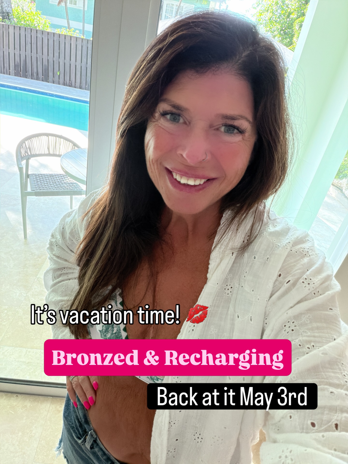 I’m on vacation and I’m NOT sorry about it. ☀️🌴
Your girl is recharging — but I’ll be back in the studio and READY to make you glow on Sunday, May 3rd. 💋 📅
Booking is open RIGHT NOW. Spots fill fast after a vacay — grab yours through the link in my bio.
While I’m gone, get your prep game ready:
✔️ Exfoliate 24 hrs before your appointment
✔️ No lotion, deodorant, or perfume on appointment day
✔️ Wear loose, dark clothing after your tan
Come in prepped. Leave bronzed. That’s the Sun-Kissed way.
📞 978-228-1172
📍 Inside Emerald Oasis Beauty Bar · 62 Wingate St, Haverhill MA
🌐 sunkissed-customtan.com
#SunKissedCustomTan #VacationVibes #PromSeasonGlow #SprayTanHaverhill