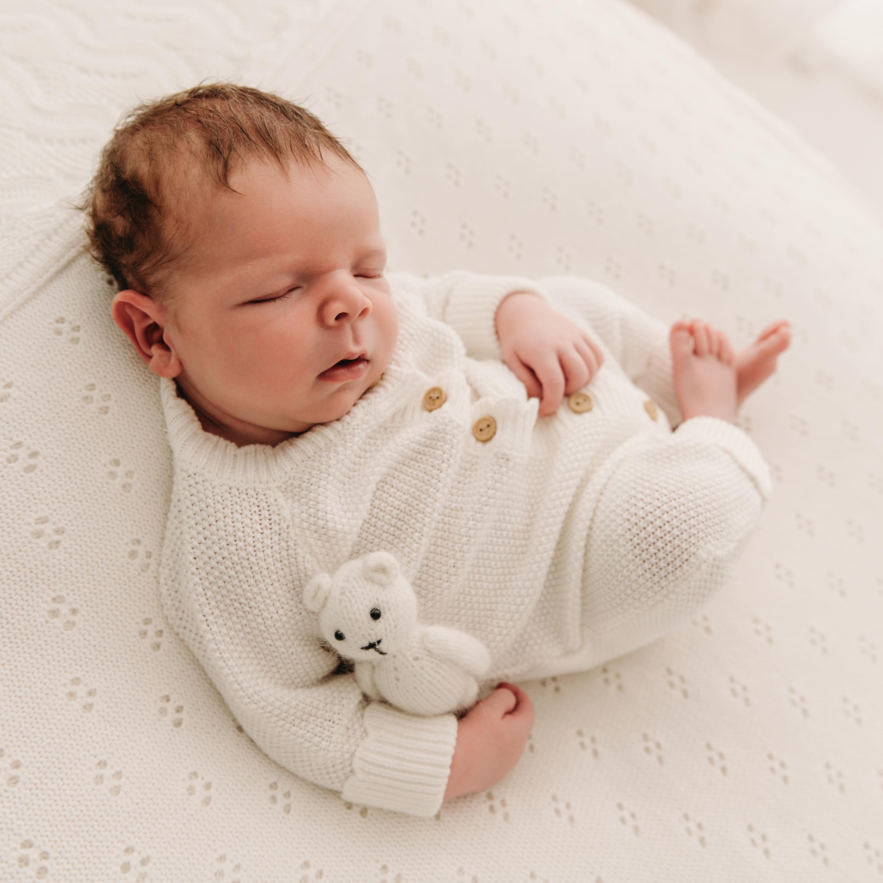 Sweet Archie 🤍
Simply perfect.
#salisburynewbornphotographer #wiltshirenewbornphotographer #andovernewbornphotographer #winchesternewbornphotographer #amesburynewbornphotographer
