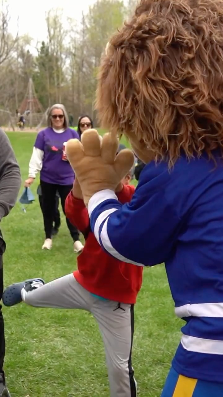 Only 4 sleeps left until #StepsForKids! Here's a word from our presenting sponsor, RBC 💙👟
RBC has been a longstanding supporter of children and youth mental health through Starling's Steps for Kids.
As active members of #WaterlooRegion and Guelph, RBC believes that supporting young people's well-being is key to building stronger, healthier communities.
Thank you, RBC, for your dedication and commitment to supporting kids' mental health.
We can't wait to step up for kids together on Sunday May 3!
Donate and sign up today at www.starlingstepsforkids.ca!
#StepsForKids2026 #LittleStepsBigImpact #ChildrensMentalHealthWeek #KidsMentalHealth #MentalHealthAwareness #WaterlooRegion @rbc
