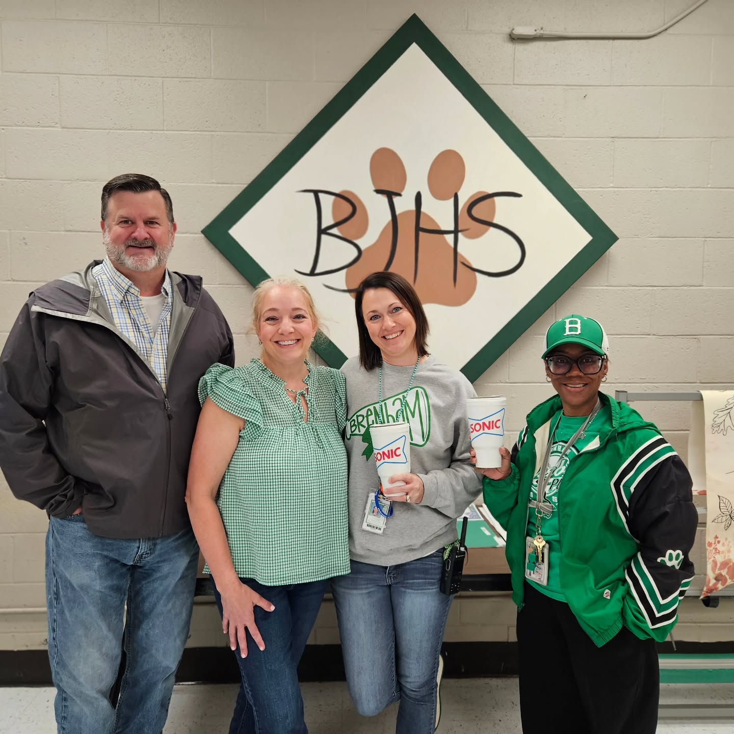 We had such a great time delivering our last Sonic drinks of the year to Brenham Junior High! 💚
A big THANK YOU to our local @sonicdrivein for always having each drink ready to go we truly appreciate you! 🥤
We are so thankful for our hardworking teachers and everything they do to help our youth learn, grow, and succeed. Your dedication does not go unnoticed!
-Brenham Abstract & Title and The Kenjura Law Firm
#BATCO
#TeacherAppreciation