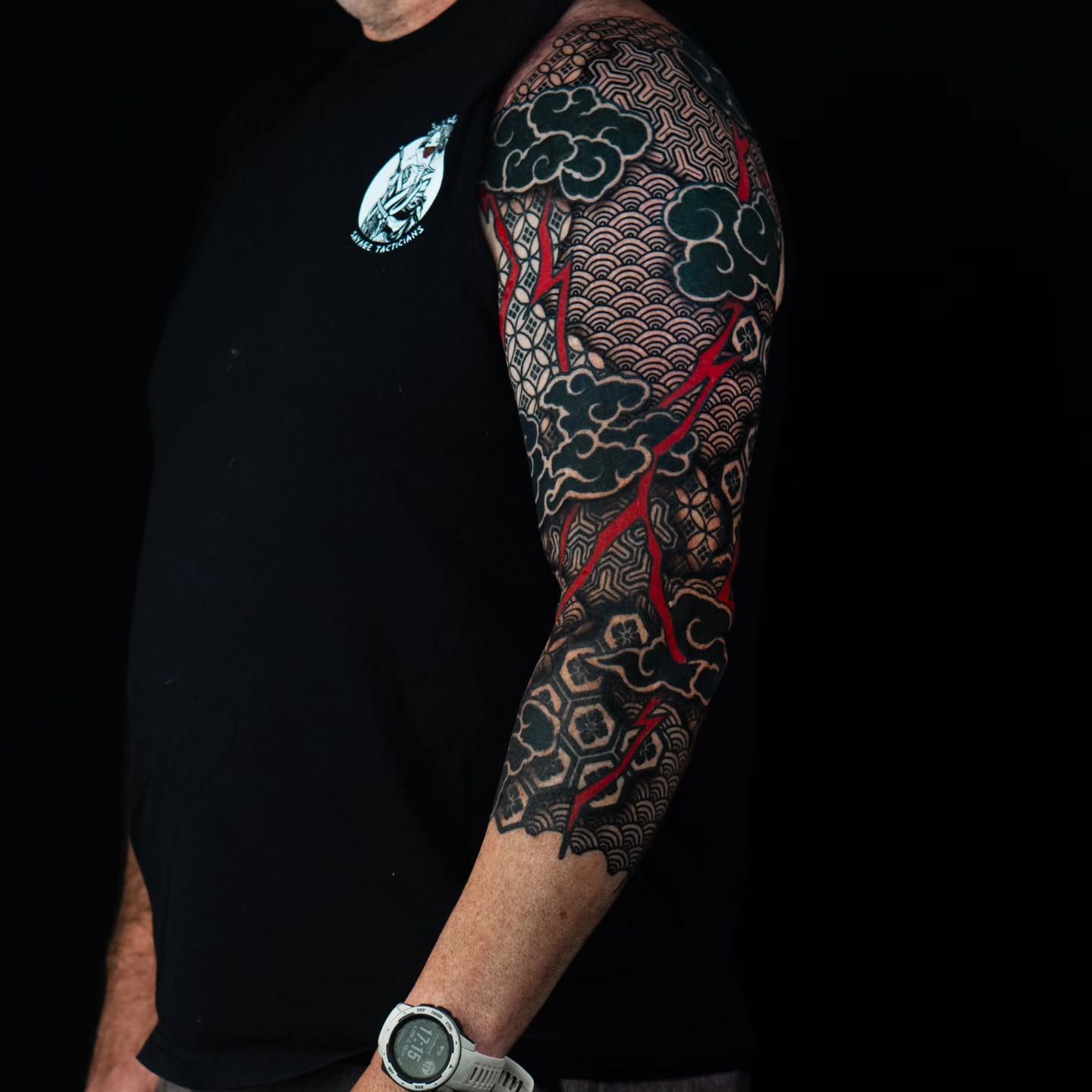 Pictures from this thunderstorm themed 3/4 Japanese kimono patterns tattoo arm sleeve. Mostly healed with upper shoulder fresh and some touch ups around.
Japanese patterns tattoo Oakland California bay area Done at @futureink.co
#japanesetattooart #japanesetattoo #japanesepatterns #bayareatattoo #californiatattoo