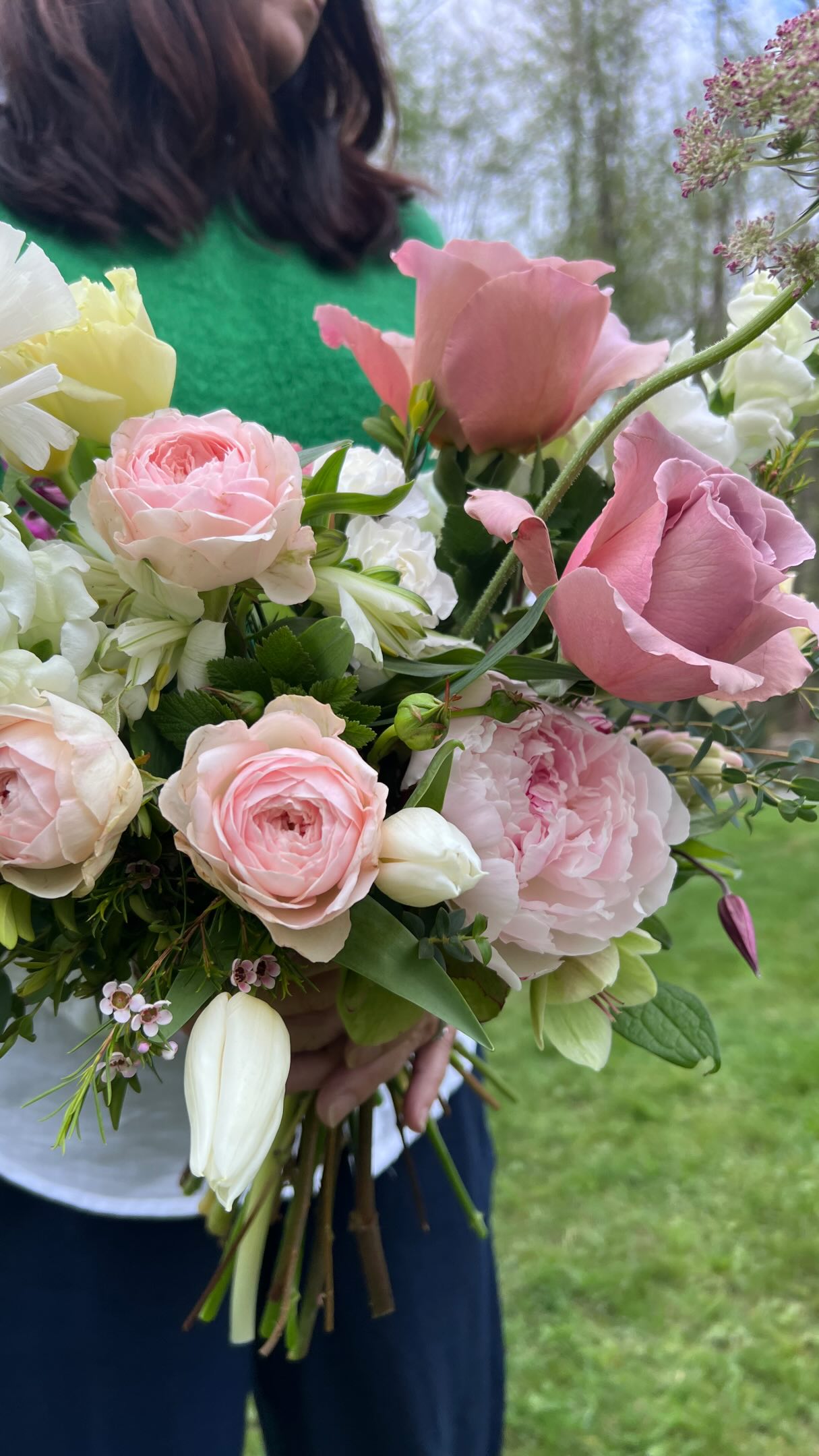 A moment to create,
a gesture to give.
Our floral experiences are now open for booking,
alongside our Mother’s Day collection.
—
Reserve your place or order online
.
.
#nicheboutiqueflorals
#mapleridgebc
#fraservalleyflorist
#mothersdayflowers
#myfrenchcountryflowerstudio