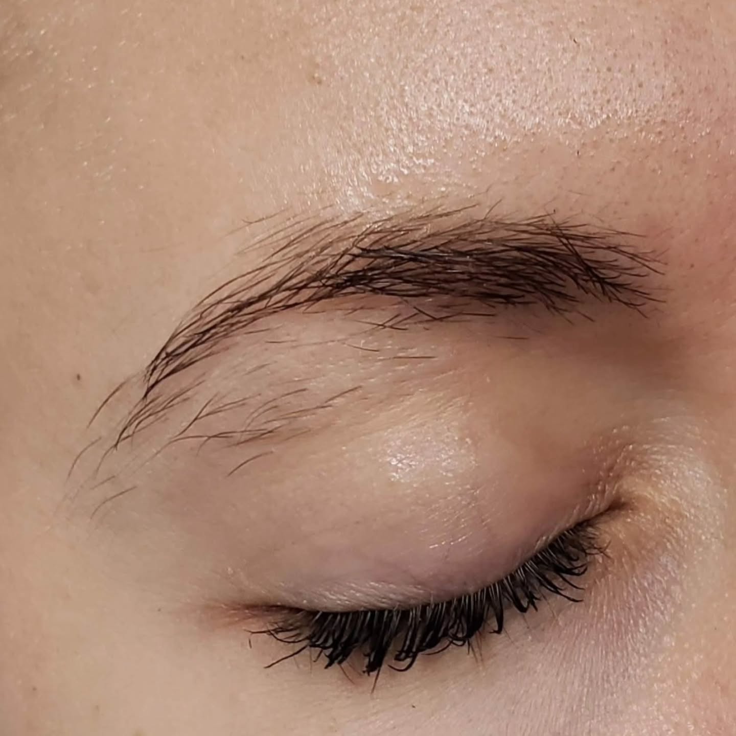 Sometimes messy growth between appointments is SOO worth it! Put the tweezers down and book your appointment now! Look at that before and after!!
.
#HIRAMGEORGIA