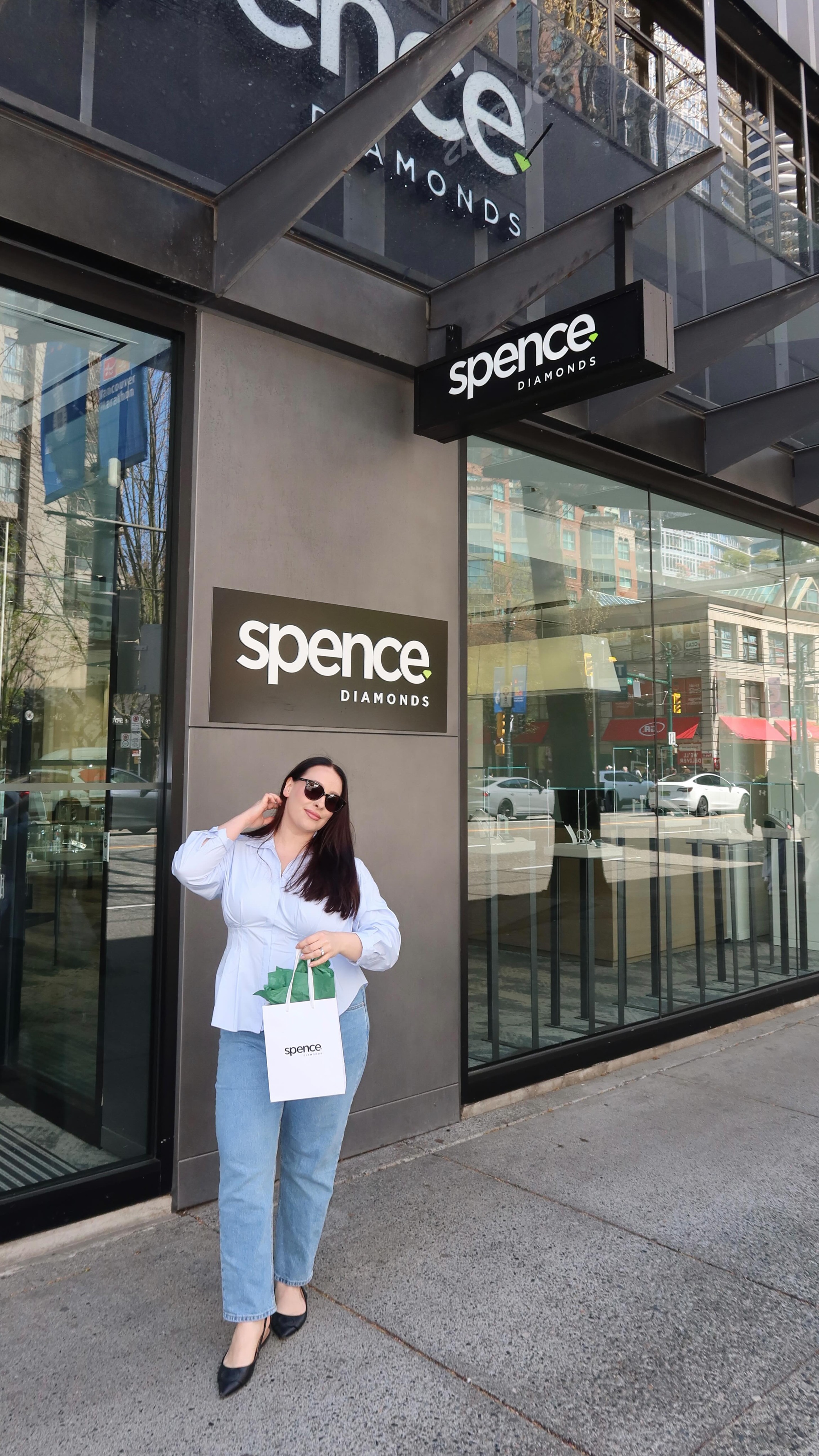 Mother’s Day is almost here! I’m so excited to continue this beautiful tradition women had in my family through generations, and gift my mom the EverBloom Diamond Pendant to celebrate everything she’s done for me.
Visit @shopspence to see the variety of beautiful pieces for yourself, and I guarantee you’ll find something special ✨
#SpenceDiamonds #MothersDay #DiamondPendant #ad