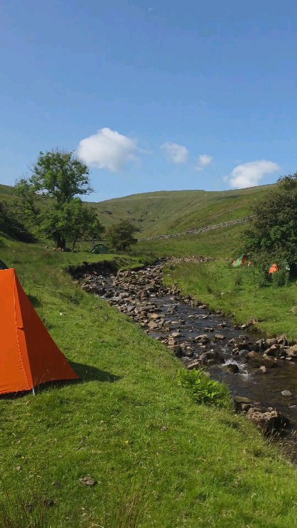 If you could only do one adventure this summer… this might be it
And it is in just over two weeks time!!
16–17 May | Deep in the Dale Campout 🌿
We’re heading into the Yorkshire Dales for a fully immersive overnight adventure, hiking into a remote Wild Space, campfires, cooking together, and exploring private waterfalls and deep plunge pools with a cold water guide.
Last year this was invite-only… and easily one of the most unforgettable weekends we have had so we are doing it again & this time EVERYONE is invited!
But there are only 30 tickets & they will go fast so if you want to kick off summer properly, this is the one for you!
Tickets via link in bio 🎟️
#campwild #wildspaces #wildswimming #campout