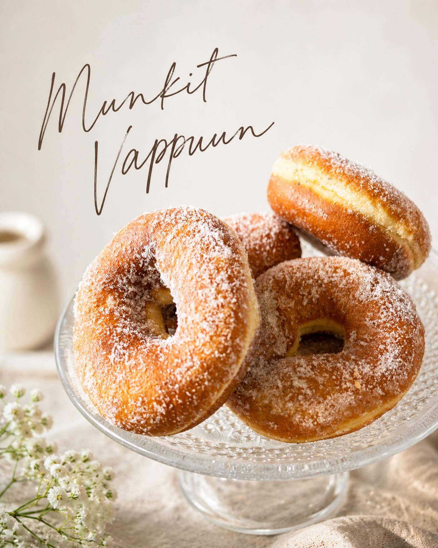 Vappu ilman munkkia? Ei kuulosta oikealta! 🍩
Kun vappu tulee, tuoreet munkit kuuluu asiaan!!!! lämpimänä, sokerissa kieriteltynä ja valmiina nautittavaksi.
Poikkea hakemaan omasi mukaan ja tee juhlapäivästä vieläkin herkullisempi!
Iloista ja herkullista vappua kaikille! #kuopio #kahvila #kahvikuppi