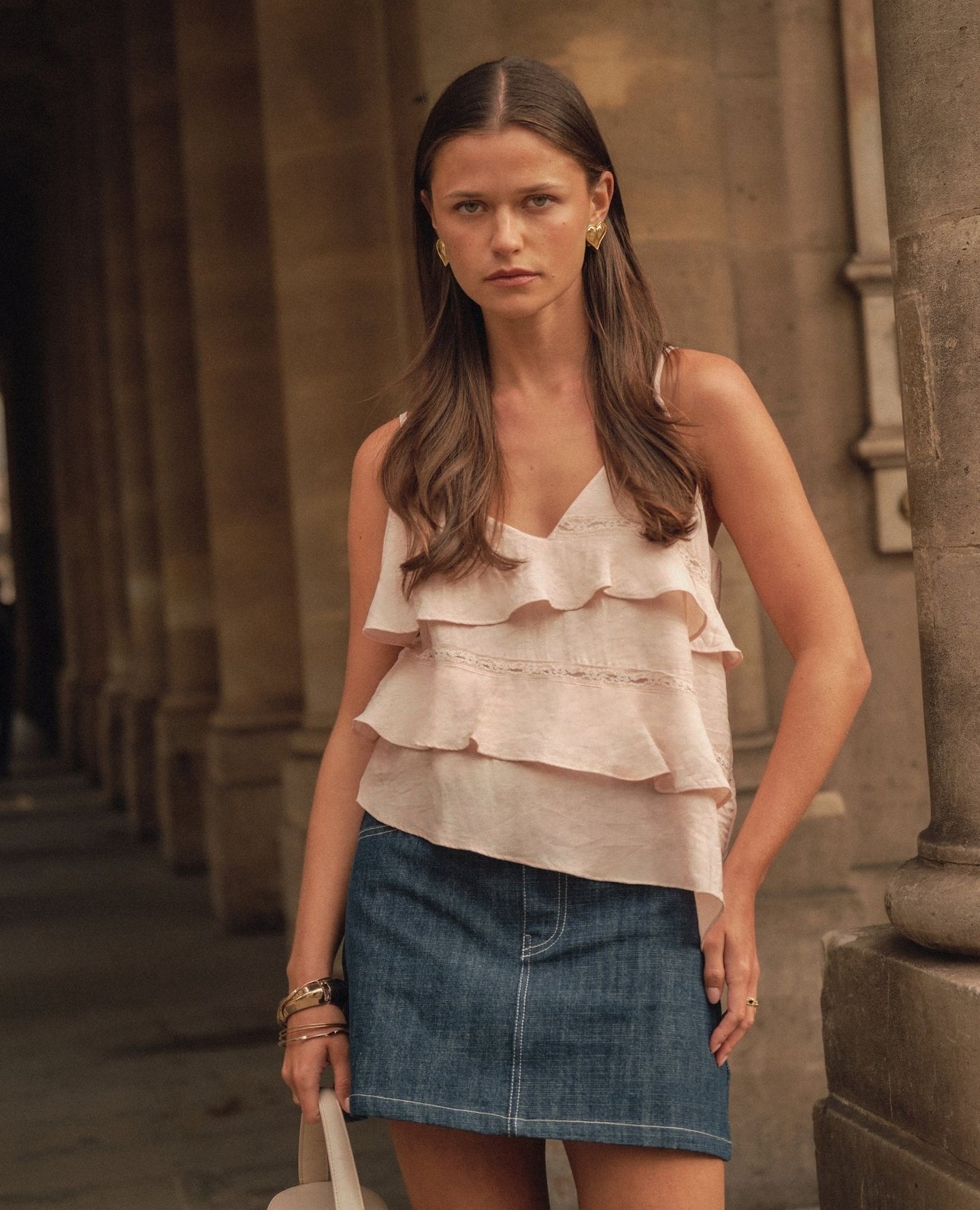 I didn’t need another top… but this one needed me 😌✨
Mid-season sale is ON, don’t miss it 💖