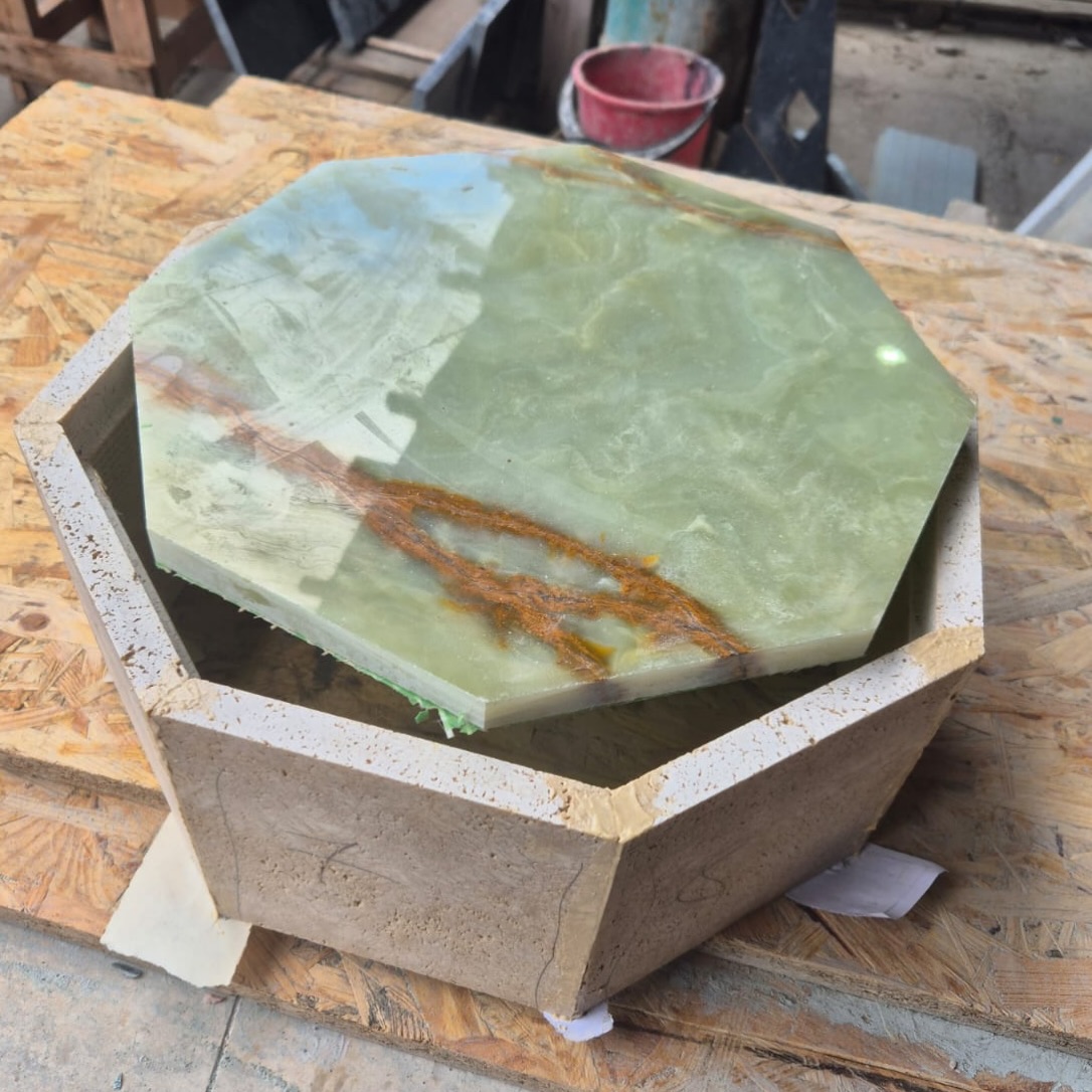GREEN ONYX LOVER 💚
#StudioGaia #GreenOnyx #StoneDesign #CollectibleDesign