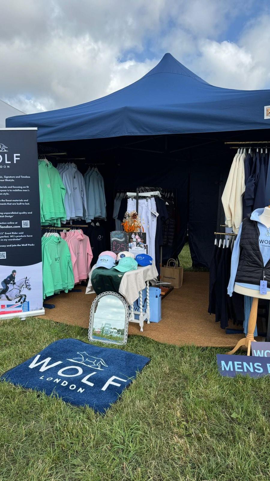Ever wondered what goes into a trade stand? 👀
Wolf London founder @andregardiner shows us how it’s done — turning a blank space into something we’re proud to welcome you to! 🐺
🚨 Not long now... ONE day until @bhorsetrials! 🚨
#WolfLondon #JoinThePack #BehindTheScenes