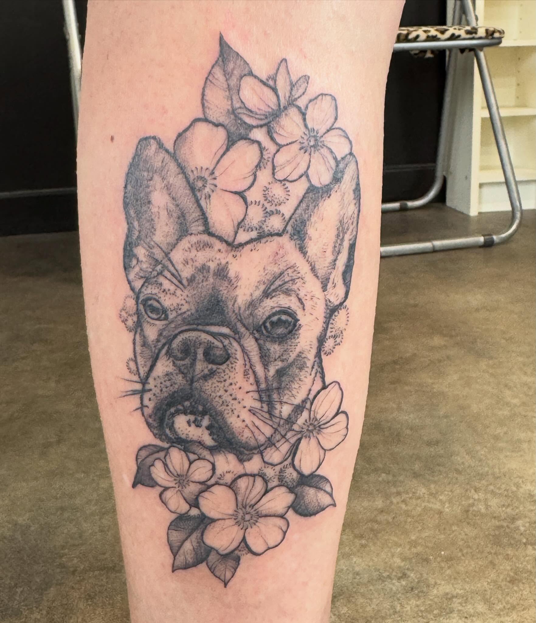 Des bébés d’amour sur les mollets de ma cliente , merci beaucoup pour ce projet ♥️♥️👌🏼 #tattoo #laval #tatouage , vos projets par e mail à : Aline.lollipop@gmail.com #bisous !