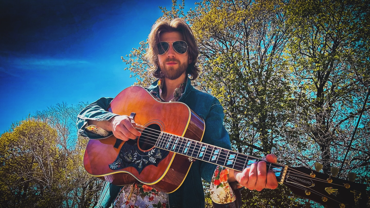 Last shows of April / First shows of May. Here’s where I’ll be playing solo acoustic shows this week…
Wednesday(4/29) @scalehousebrews
•Hector NY, 6-8pm
Friday(5/1) @newyorkbeerproject
•Lockport NY, 7:30-10:30pm
Saturday(5/2) @disbatchbrewing
•Macedon NY, 5:30-8:30pm