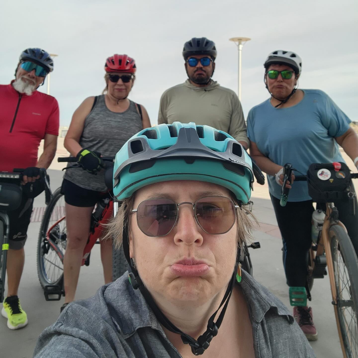 Sometimes you show up and learn that a ride was cancelled. The bright side is you’re probably not alone in that assumption. The perfect scenario to plan an impromptu group ride with new friends :)
That’s what happened this morning to @emilyheine and her new crew. They set out on their own journey. They turned lemons into lemonade. 🍋
The proof is in photo one and photo two.
#bikesbuildcommunity