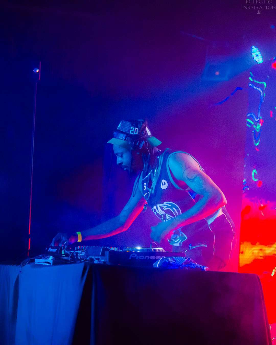 Groovy and energetic. Just what we needed from @dj_jkrum !!