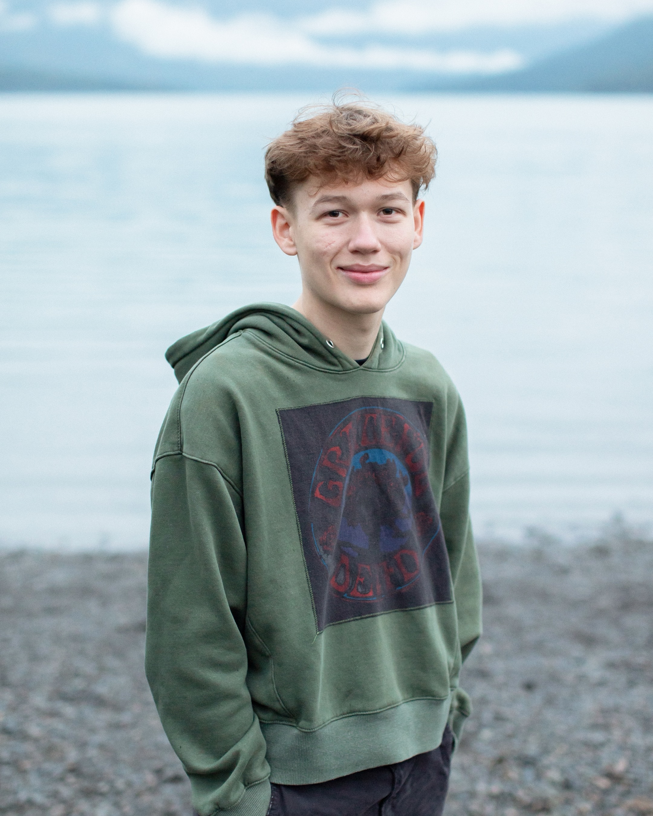 This human turned 18 the other week, mind boggling, and then my mother let him run off to Vegas for @phish at the @spherevegas - even more mind boggling!
Jokes aside, I love him so much and he’s such a good person I’m proud to call my brother. 💙