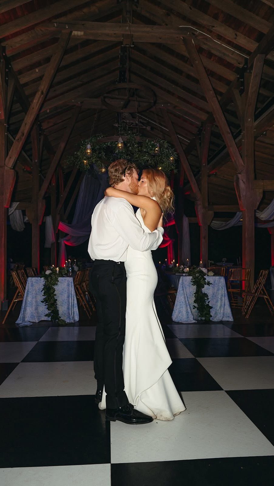 ONE YEAR OF THE HOBBS 🤍
We are wishing @hannah_g_hobbs & @hallh_fish the happiest first anniversary! We hope you’re celebrating BIG today, and feel all the love on your special day!
The team:
Venue | @rockhurst_farm_weddings
Planning | @threefoldevents
Photo + Cover Photo | @cru.photo
Video | @chelseykfilms
Decor | @decortoadore @prophousebirmingham
Florals | @merrygardenbhm
Tent + Dance Floor | @owensbros
Bartending | @barnestending
Cake | @cakesbyjanice1
DJ | @platinumentnow @deejayfvse
HMU | @beautybyjorjaoliver