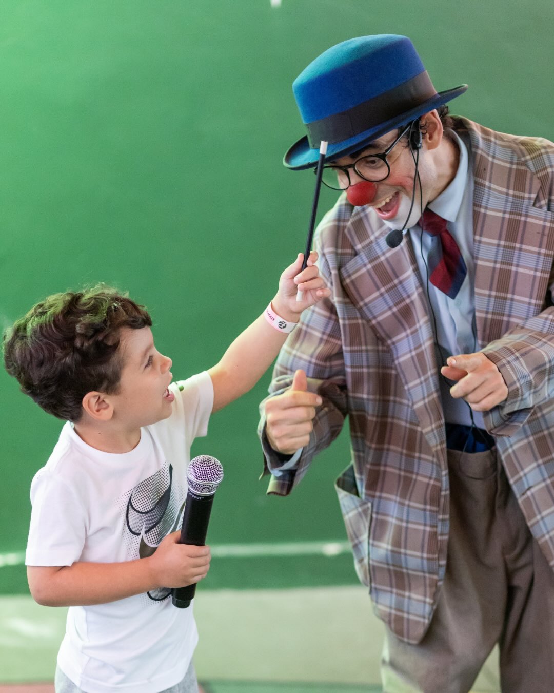É hoje! Venha se divertir muito no circo do MuBrinc e mergulhar nesse universo com brincadeiras, fantasias, oficina exposição e muito mais 🎪
🗓️ 1º e 02/05
⏰ 9h30 às 12h30 e 14h às 17h
🎟️ Inteira R$40 / Meia R$20
Venda direta na bilheteria do MuBrinc (Sujeito a lotação)
Esperamos por você e sua família para essa programação especial!
O Museu dos Brinquedos conta com o patrocínio da Cemig, por meio da Lei Estadual de Incentivo à Cultura de Minas Gerais, e com o apoio do Instituto Unimed-BH e do Instituto Marina e Flávio Guimarães – Grupo BMG, por meio da Lei Federal de Incentivo à Cultura, no projeto “2026 – Manutenção do Museu dos Brinquedos” (Pronac 254697); além das empresas Marcelo Guimarães Advogados e Associados e Decta Contabilidade. Realização: Governo de Minas Gerais – Aqui o TREM prospera, Ministério da Cultura e Governo Federal – União e Reconstrução.
#MuseudosBrinquedos #FimDeSemana #Programacao #belohorizonte @institutounimedbh @grupobmg.oficial @institutomfg_ @circuitoliberdade @prefeiturabh @culturaeturismomg