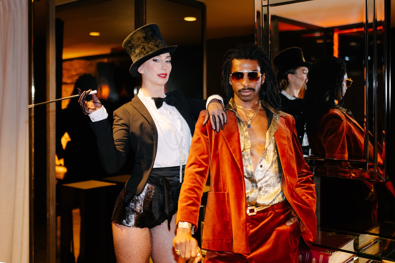 Meet the welcome characters. Hosts of the house and the event. They warmly welcome you and pop up unexpectedly throughout the evening.
#soul15evententertainment #soul15costumesandconcepts #soul15 #charactercreation #performance