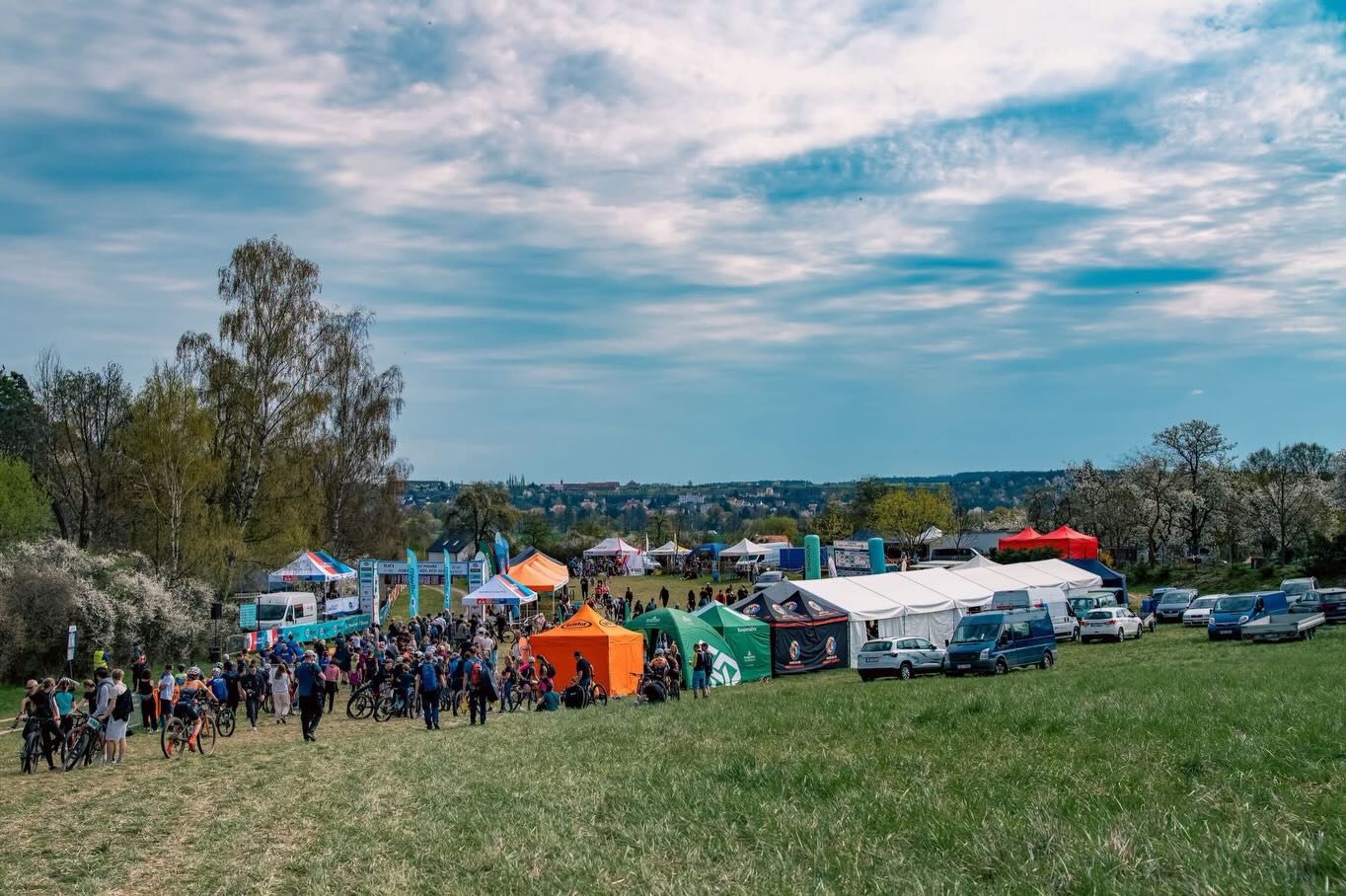 Osmý ročník Českého poháru úspěšně za námi🤩 Děkujeme všem závodníkům, doprovodu a divákům🫶🏻 opět jsme překonaly pár milníků.
Již nyní se těšíme na další rok💪🏻
🇬🇧
The 8th edition of the Czech Cup is successfully behind us 🤩
Thank you to all the competitors, their teams, and the spectators 🫶🏻 once again, we’ve surpassed several milestones.
We’re already looking forward to next year 💪🏻