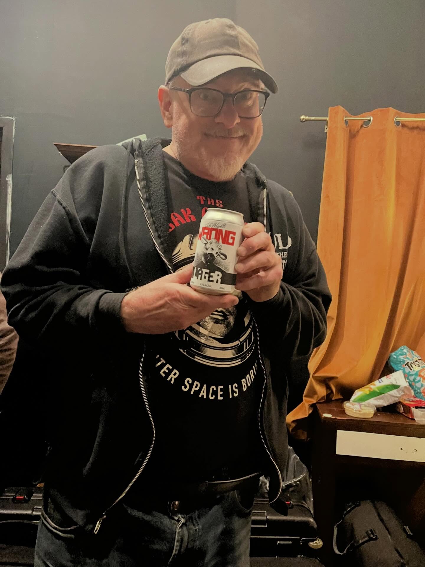 Old pals John and Ford getting ready for their @dead._.bob show tonight at @horseshoetavern !