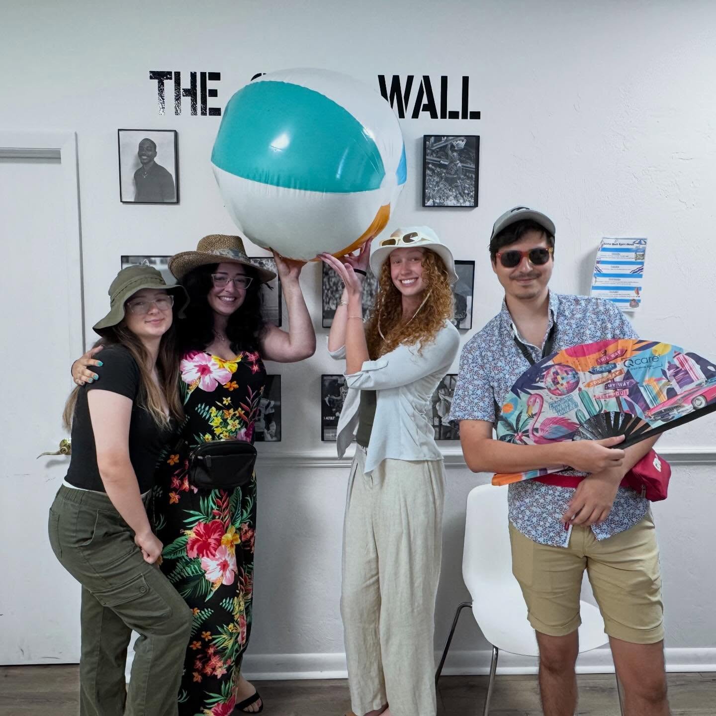 Spirit day: Ready for Vacation 🌴
Same great team but sunnier vibes!
Also, special shout out to Deandra for best dressed. 🌞🕶️
#spiritday #ReadyForVacation #OfficeFun #AceXl