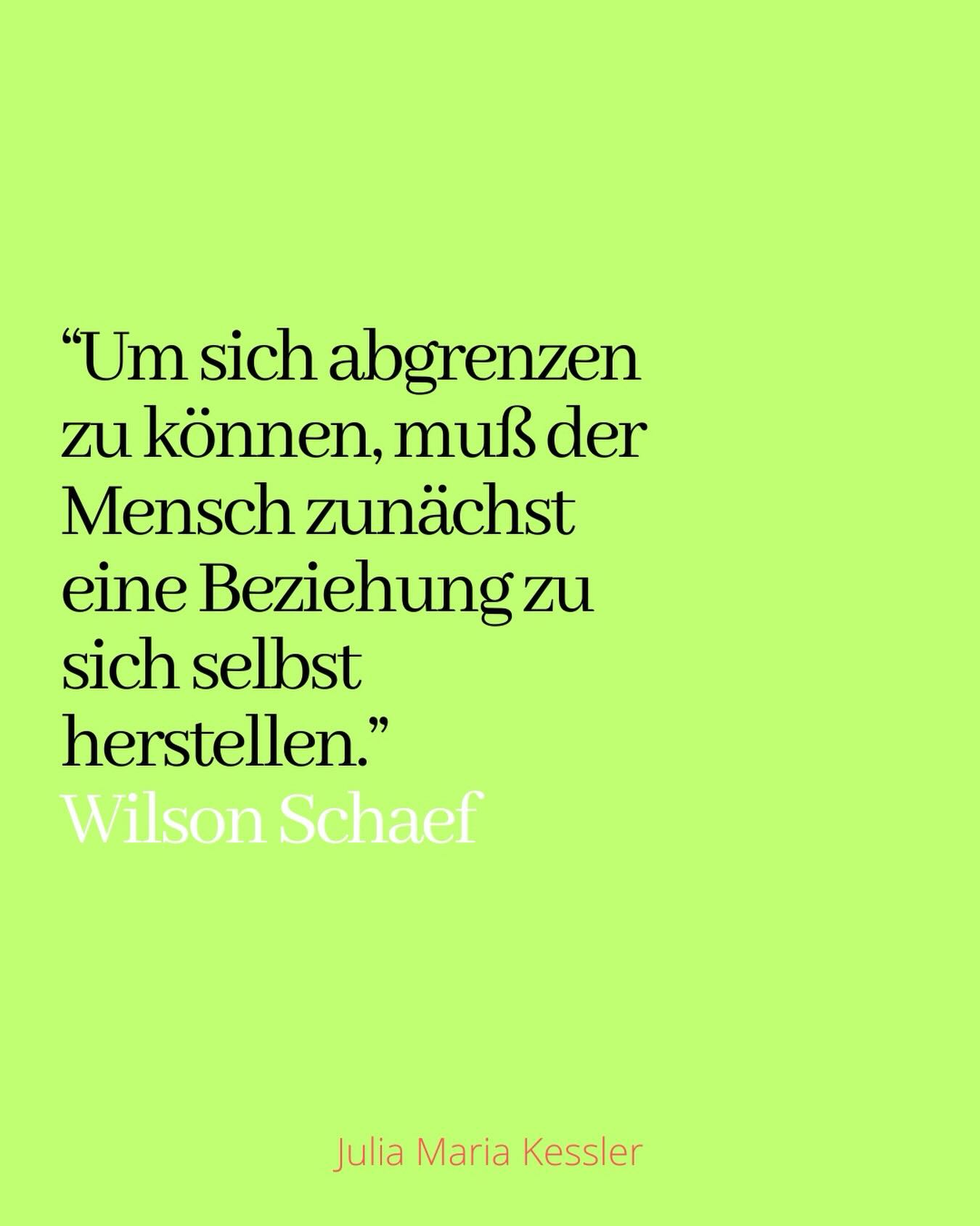 .
.
Wenn du dich in einer co-abhängigen Beziehung verstrickt hast, ist es unendlich wichtig, den Fokus weg von der „Baustelle“ deines Partners, hin zu deiner „Baustelle“ zu richten.
.
Jetzt denkst du vielleicht „was heißt da meine Baustelle? Ich bin ja nicht süchtig!“
.
Das stimmt!
.
Du bist nicht alkoholabhängig, aber du bist vielleicht co-abhängig?
.
Und dann ist das Erkennen des eigenen Anteils der Schlüssel, damit du dich aus dieser co-abhängigen Verstrickung befreien kannst.
.
Und hierbei geht es NICHT um (deine) Schuld!, sondern darum zu verstehen, welche unbewusst laufenden Programme, Glaubenssätze, Verhaltensmuster dich immer tiefer in diese Verstrickung gesteuert haben.
.
Es ist essenziell wichtig zu verstehen, warum es dir vielleicht schwer fällt Grenzen zu setzen, warum du dich schnell schuldig und (alleine) verantwortlich (für das Gelingen deiner Beziehung) fühlst, oder du deine Standpunktsicherheit sofort verlierst, wenn Gegenwind kommt und Verlustangst dein Endgegner ist.
.
Sobald du hier in deiner Baustelle aufräumst, du neue Verhaltensweisen etablierst und alte Knoten löst, wirst du dich abgrenzen können und frei für dein Leben und gesunde Beziehungen werden.
.
Was könnte dein erster Schritt sein? ❤️
.
.
#sucht #coabhängigkeitauflösen #alkoholiker #lebenmiteinemalkoholiker