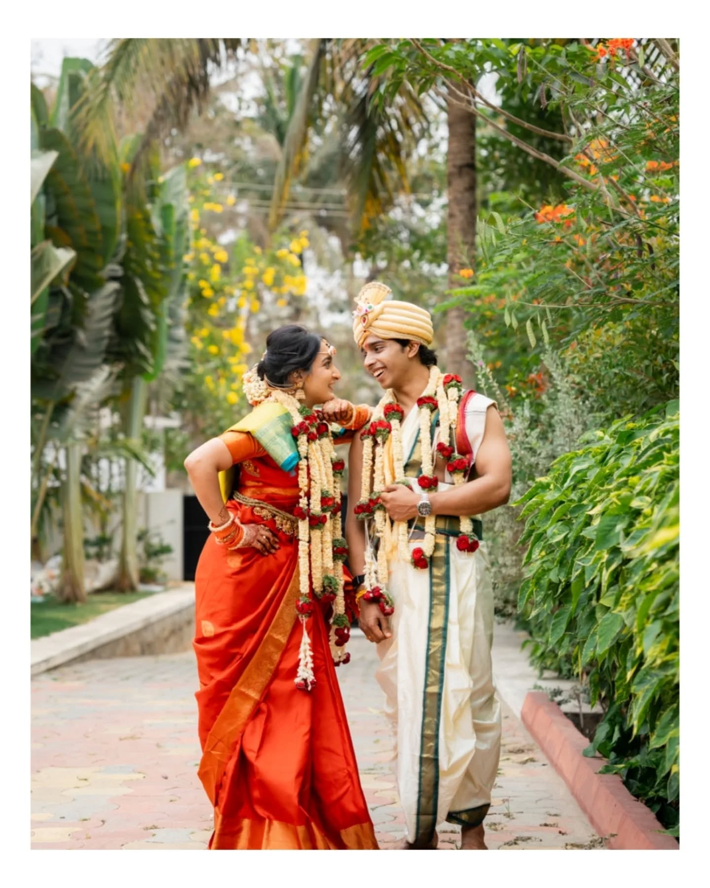Where every mantra echoes a lifetime of togetherness 🕊️
@meragi.photography
#destinationwedding #luxuryweddings #weddingphotographer #brahmanweddings