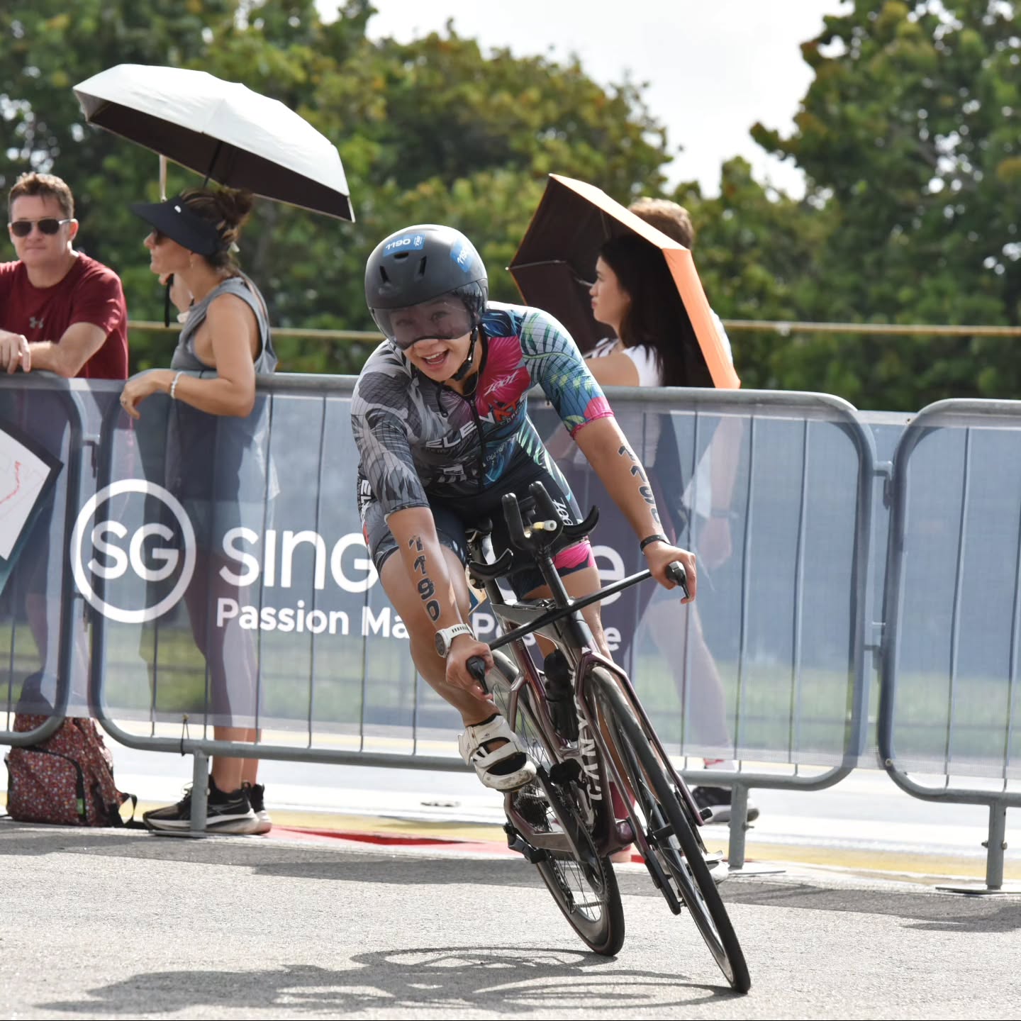 @t100triathlon Singapore action captured by @vinchew57 @applecider180
