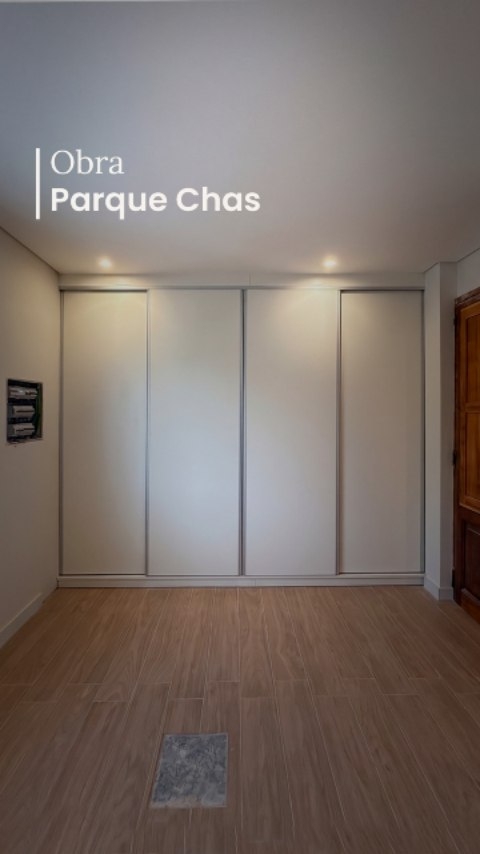 En obra, cada detalle empieza a tomar forma.
Así quedó el placard recién instalado en nuestro proyecto de Parque Chas.
Seguimos avanzando etapa por etapa, transformando planos en espacios reales.
Pronto se vienen más novedades de esta obra. ️🏗
#Arquitectura #ObraEnProceso #ArquitecturaArgentina #ParqueChas #DiseñoDeInteriores
ProcesoDeObra