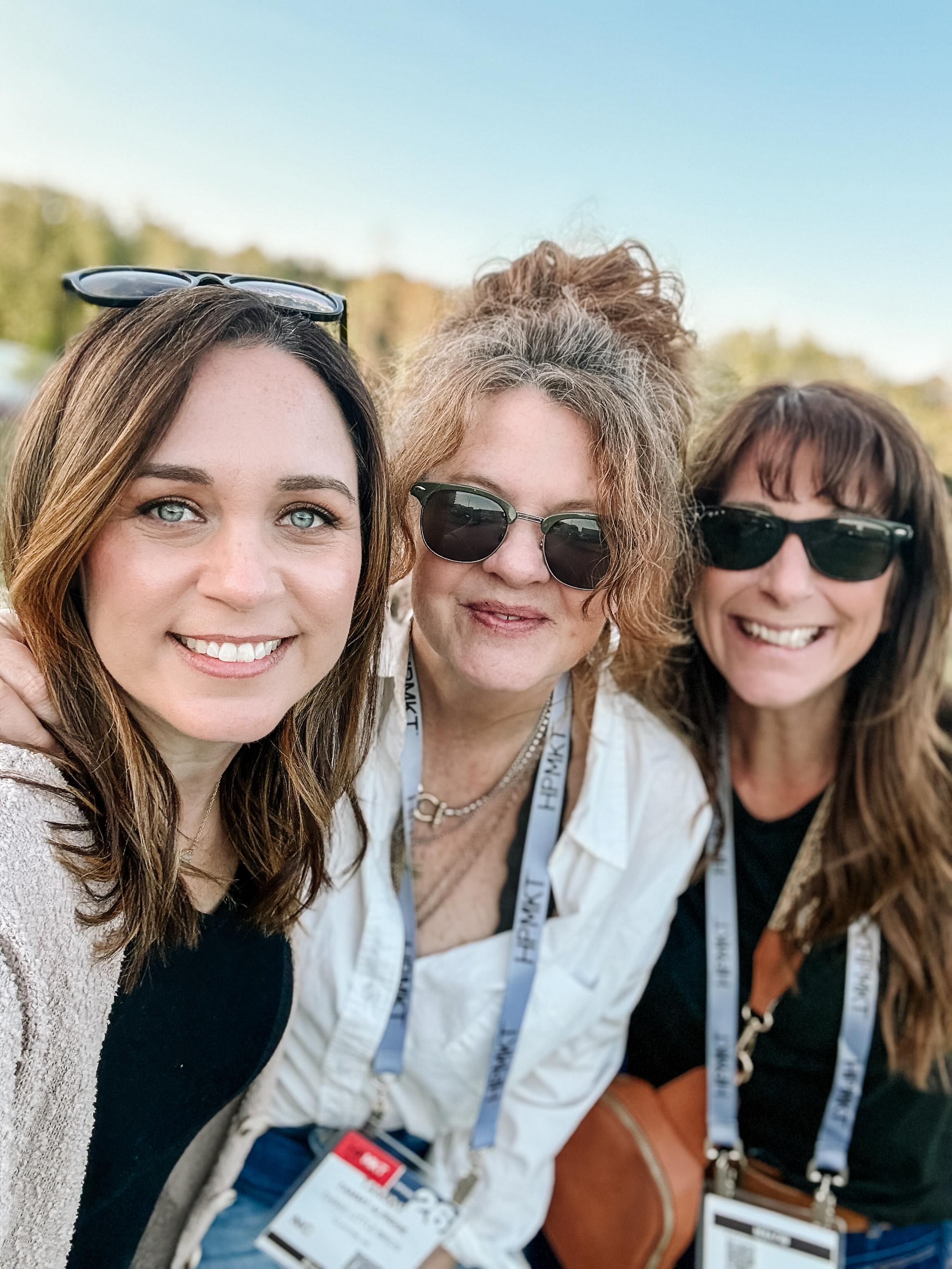 High Point Furniture Market was a blast for these birds!
It was a great day seeing new trends, buying some fun finds and getting some time away ❤️