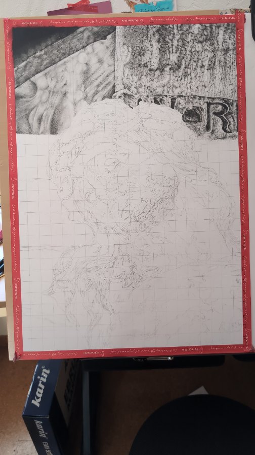 Bin heute endlich mal wieder dazu gekommen hier weiter zu arbeiten. Das heißt ich hatte heute auch einfach mal keine Termine und vormittags Pause vom Leben 😉 manchmal gibt es Phasen, da kommt eins zum anderen und man hat das Gefühl man findet nie wieder Zeit zum kreativ sein. Aber keine Sorgen, das geht bei euch genauso wieder vorbei wie bei mir.
#pencilartwork #hyperrealism #photorealistic #dailyart #myownartology